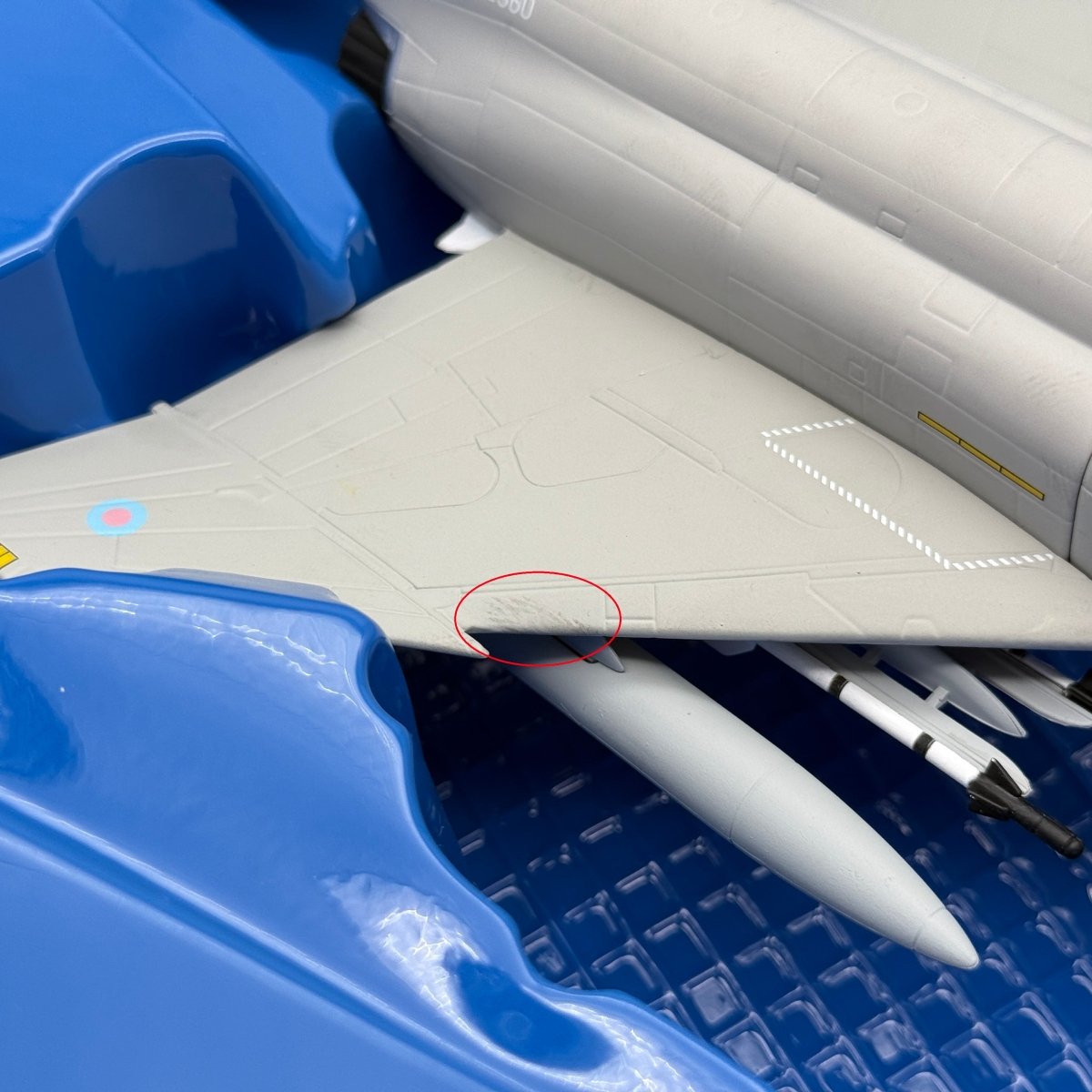 Corgi AA33210 1:72 McDonnell Douglas F - 4J Phantom II RAF No.74 Sqn ZE360 1986 - Corgi