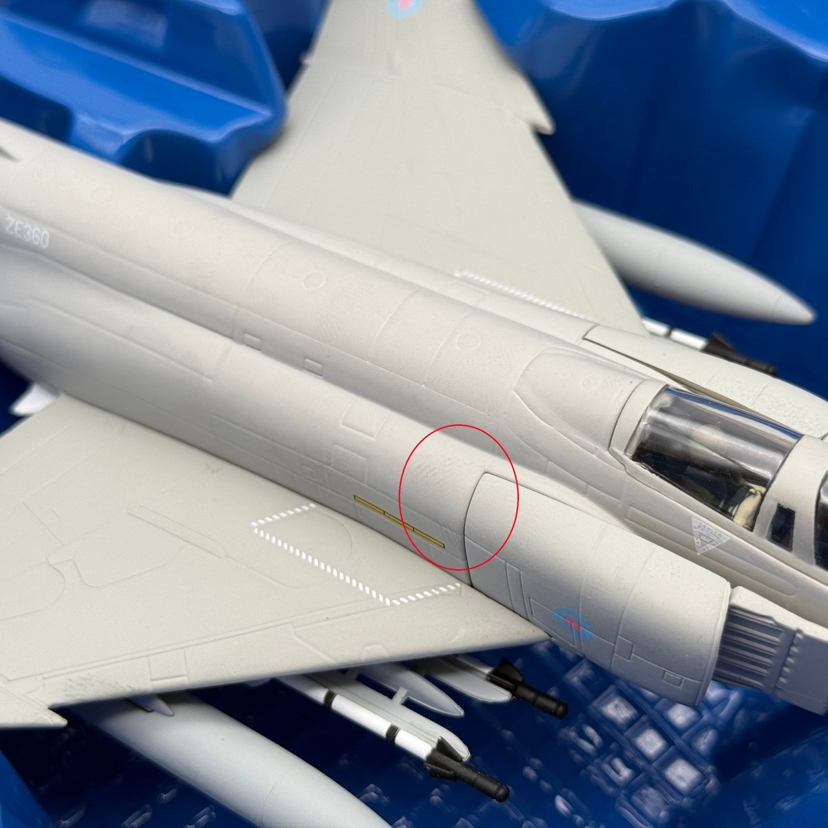 Corgi AA33210 1:72 McDonnell Douglas F - 4J Phantom II RAF No.74 Sqn ZE360 1986 - Corgi