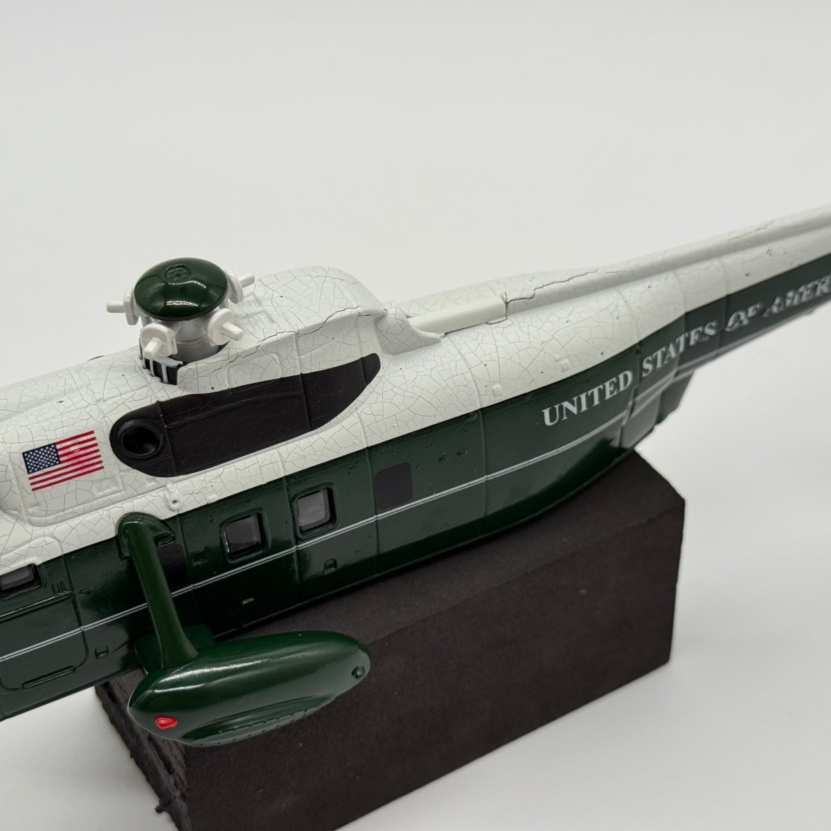 Corgi AA33403 1:72 Sikorsky VH-3D Sea King USMC HMX-1 Marine One *ISSUES* - Corgi