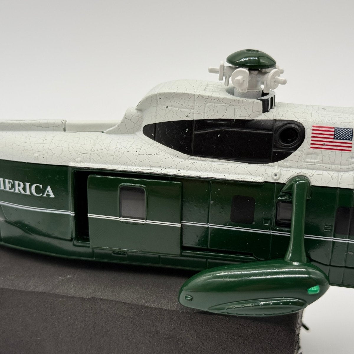 Corgi AA33403 1:72 Sikorsky VH-3D Sea King USMC HMX-1 Marine One *ISSUES* - Corgi
