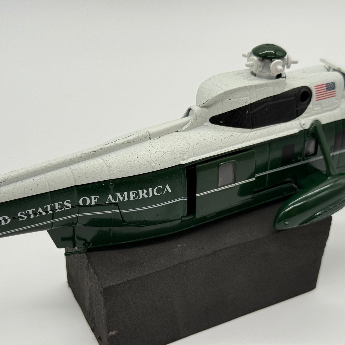 Corgi AA33403 1:72 Sikorsky VH-3D Sea King USMC HMX-1 Marine One *ISSUES* - Corgi