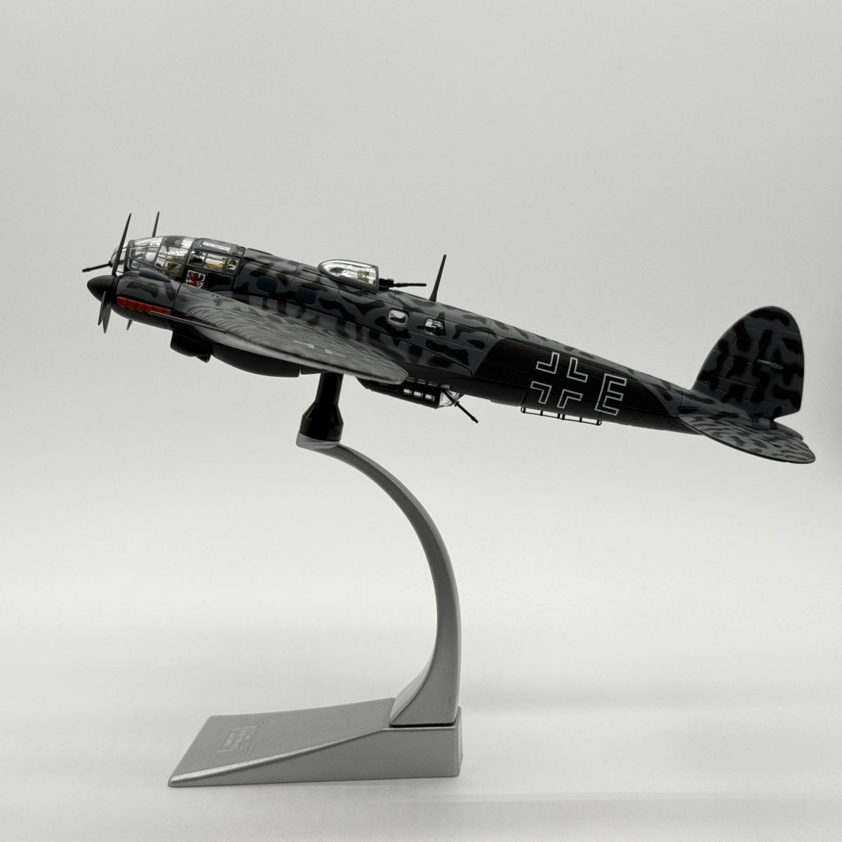 Corgi AA33703 1:72 Heinkel He 111P-2 Luftwaffe KG 55 Greif Chartres Battle of Britain 1940 - Corgi