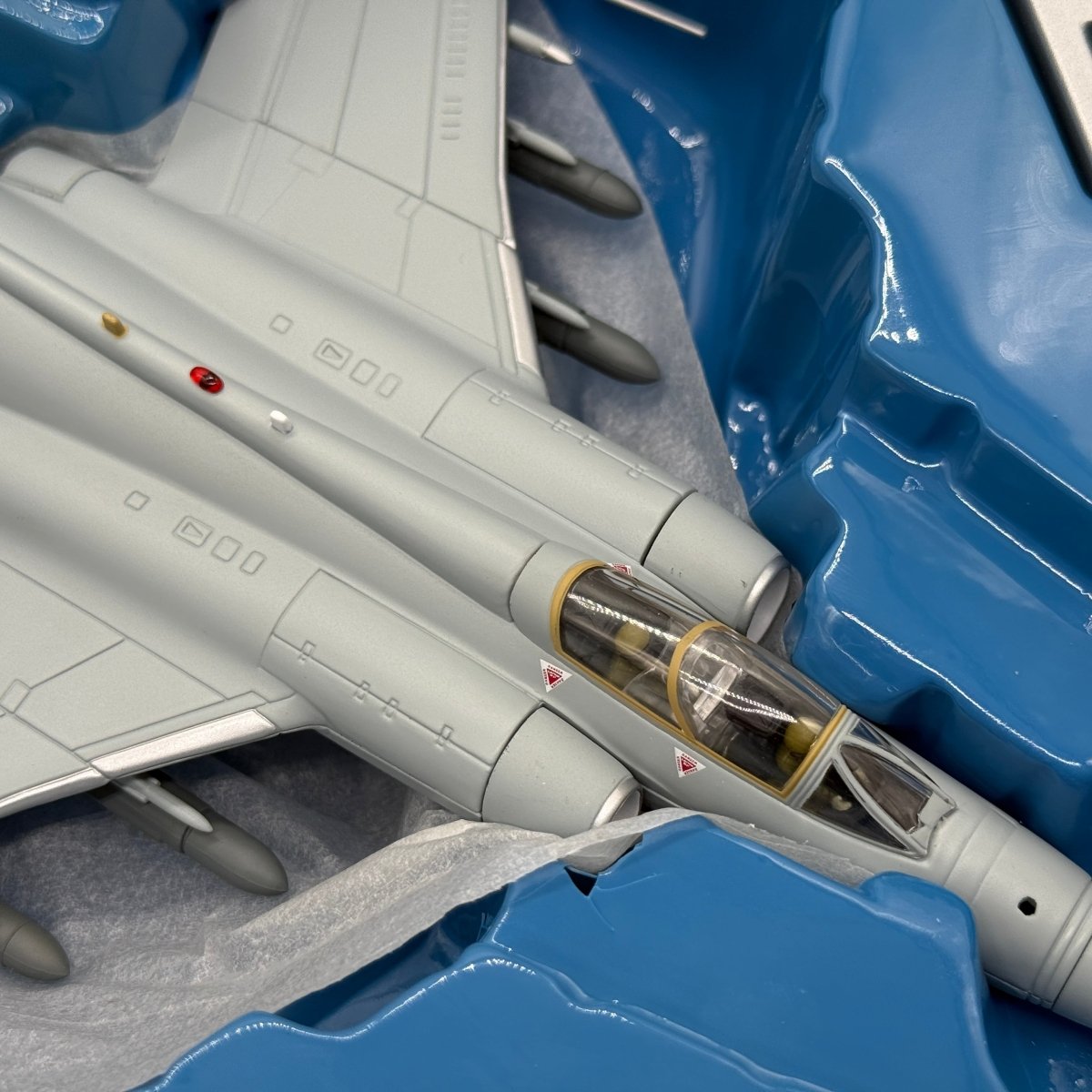 Corgi AA34105 1:72 Blackburn Buccaneer S.Mk 2B RAF No.208 Sqn XX895 RAF Lossiemouth 1993 - Corgi