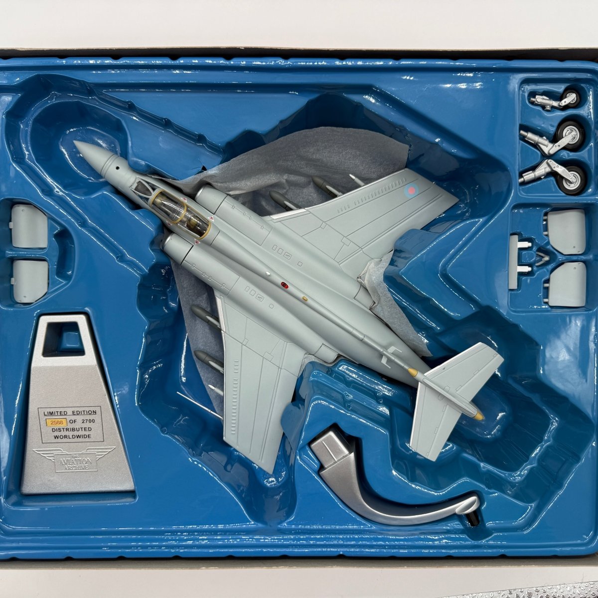 Corgi AA34105 1:72 Blackburn Buccaneer S.Mk 2B RAF No.208 Sqn XX895 RAF Lossiemouth 1993 - Corgi