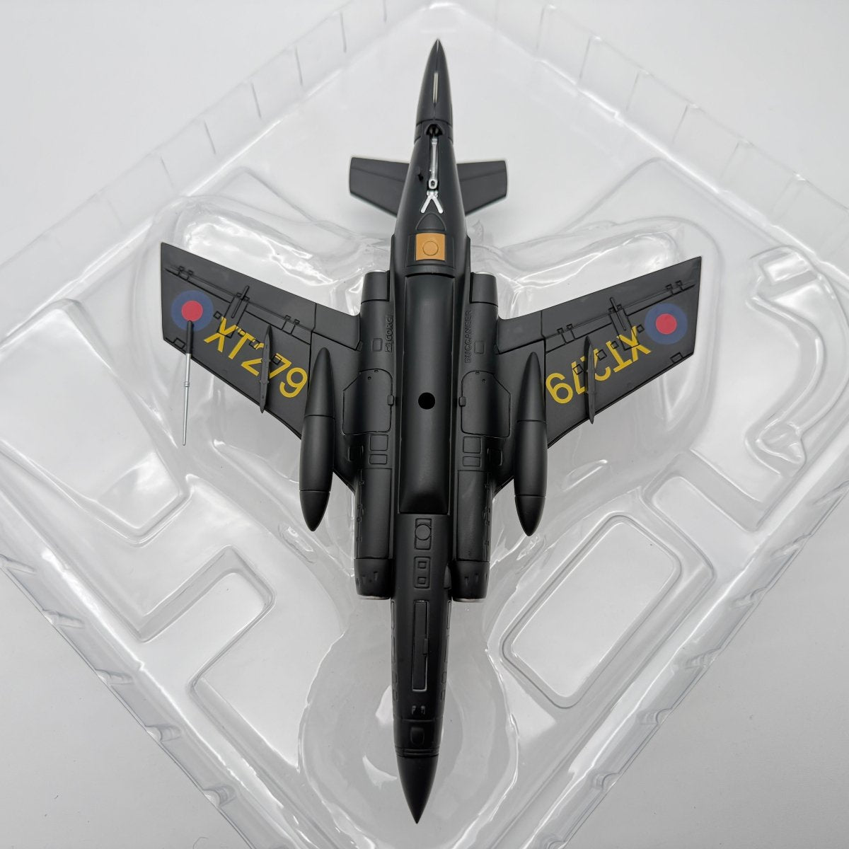 Corgi AA34114 1:72 Hawker Siddeley Buccaneer S.2B XT279 16 Sqn Laarbruch 1983 - Corgi