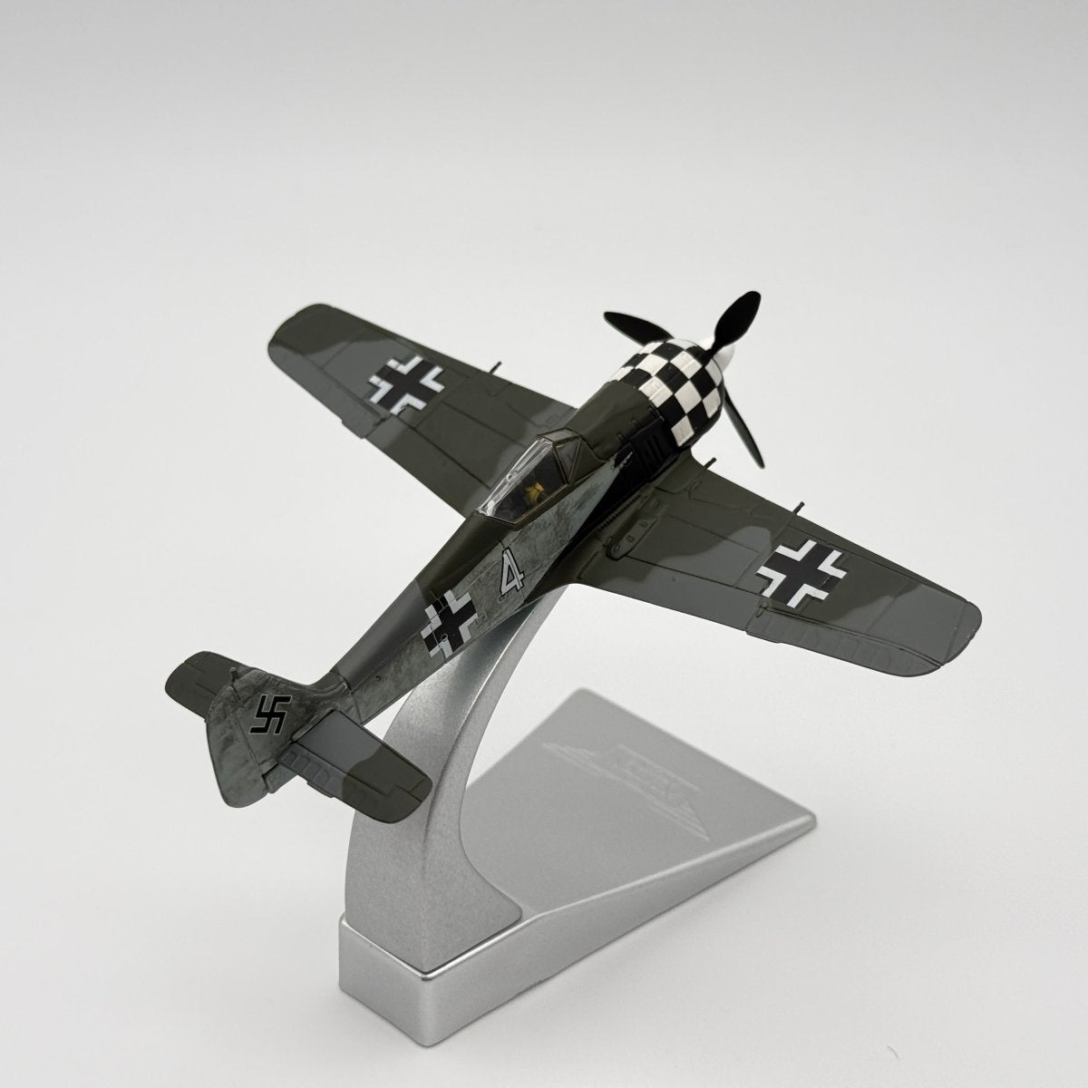 Corgi AA34313 1:72 Focke - Wulf Fw 190A Luftwaffe 1./JG 1 Schiphol 1943 - Corgi