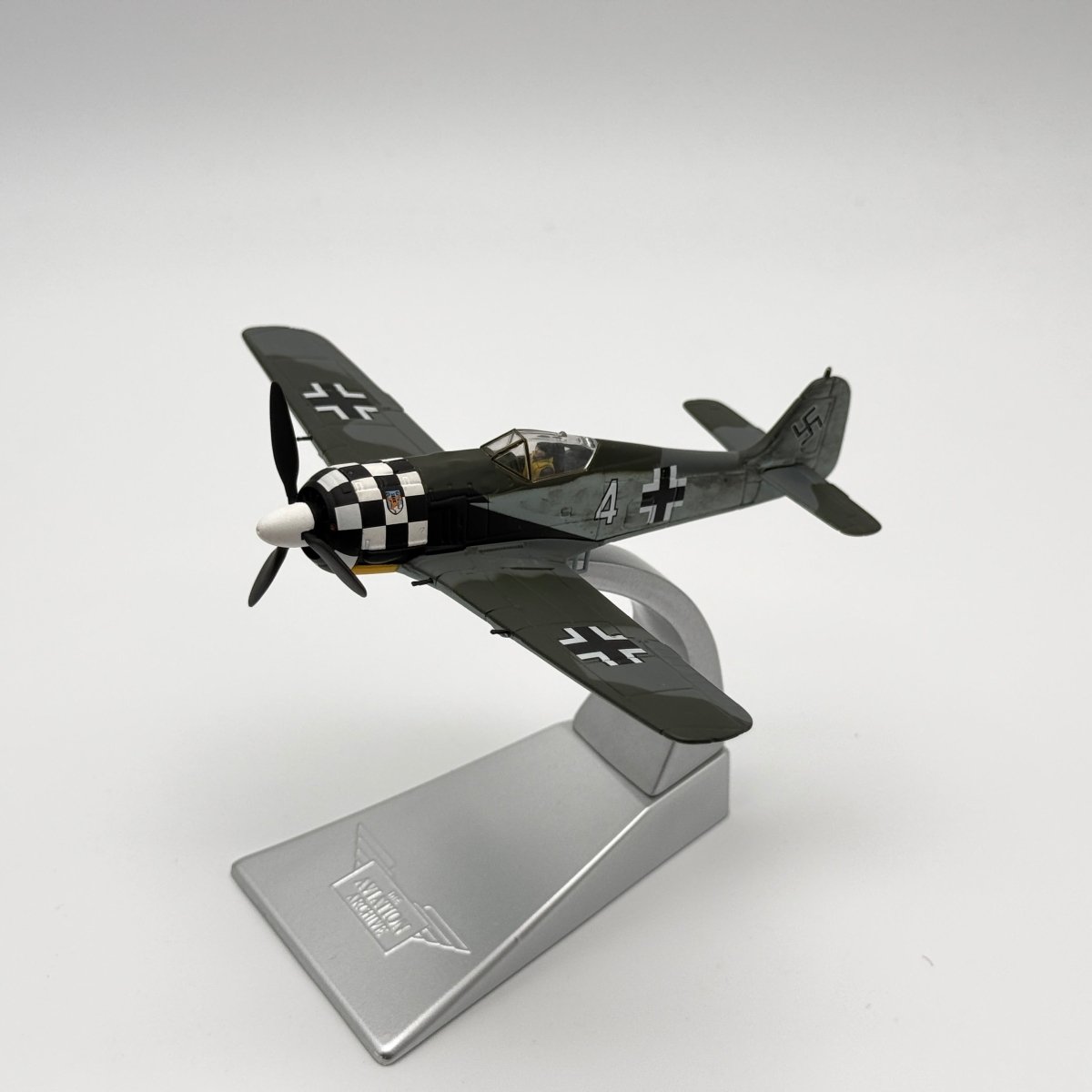 Corgi AA34313 1:72 Focke - Wulf Fw 190A Luftwaffe 1./JG 1 Schiphol 1943 - Corgi