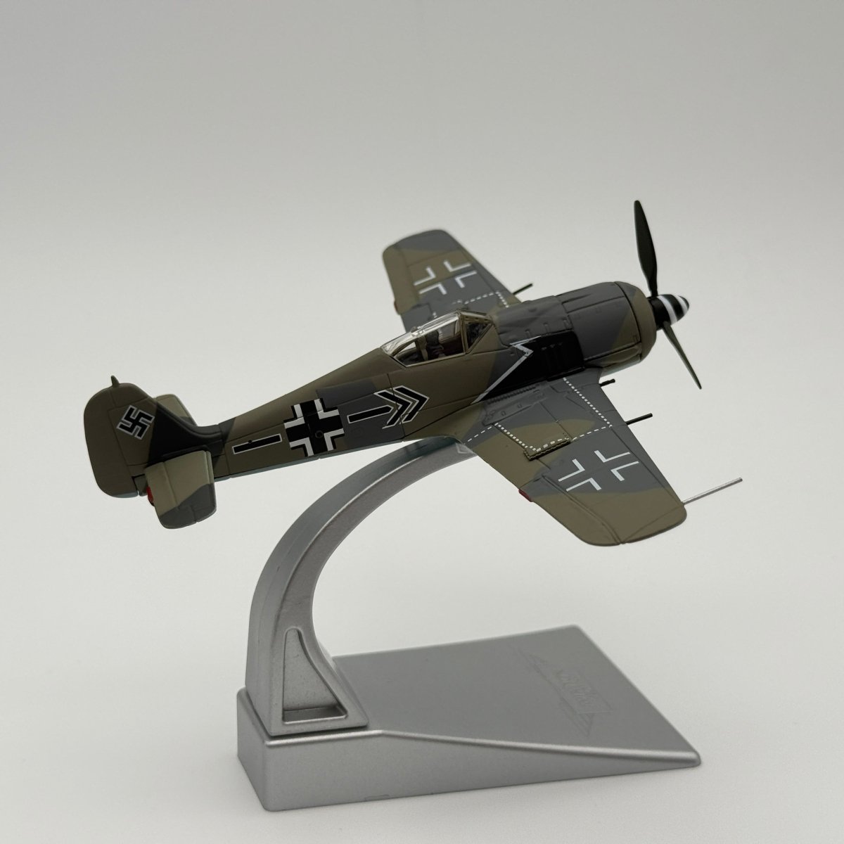 Corgi AA34315 1:72 Focke - Wulf Fw 190A Luftwaffe JG 2 Kurt Buhligen France 1944 - Corgi