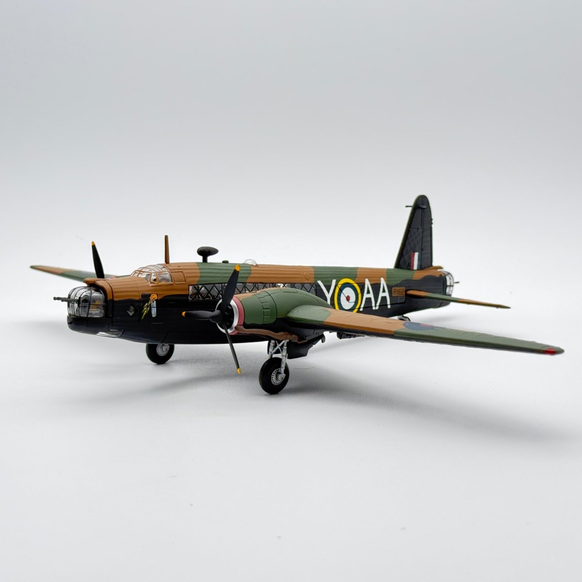 Corgi AA34811 1:72 Vickers Wellington Mk Ic R1162 75 NZ Sqn Feltwell 1941 - Corgi