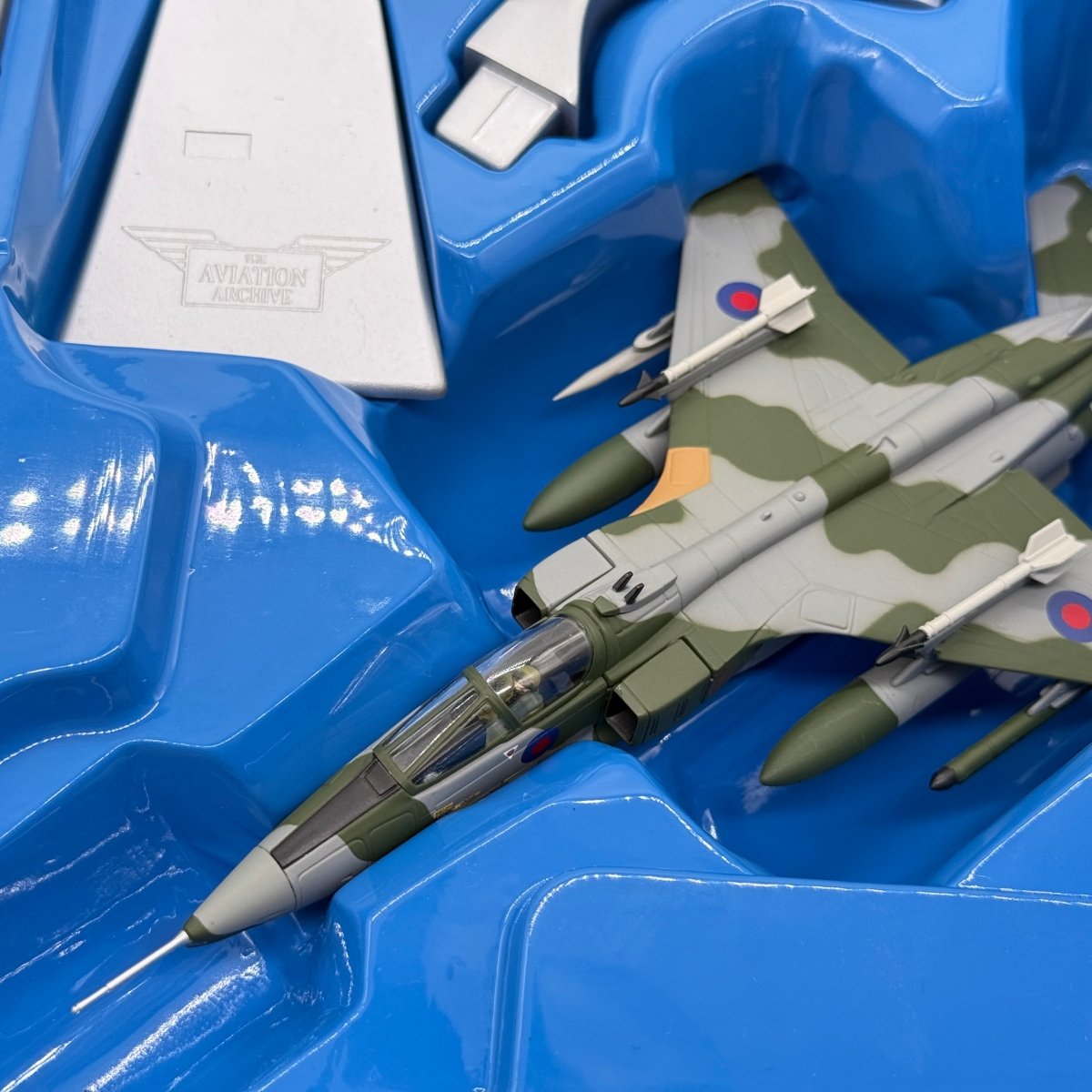 Corgi AA35401 1:72 SEPECAT Jaguar GR.Mk 1 RAF No.6 Sqn XX970 RAF Coltishall England 1990 - Corgi