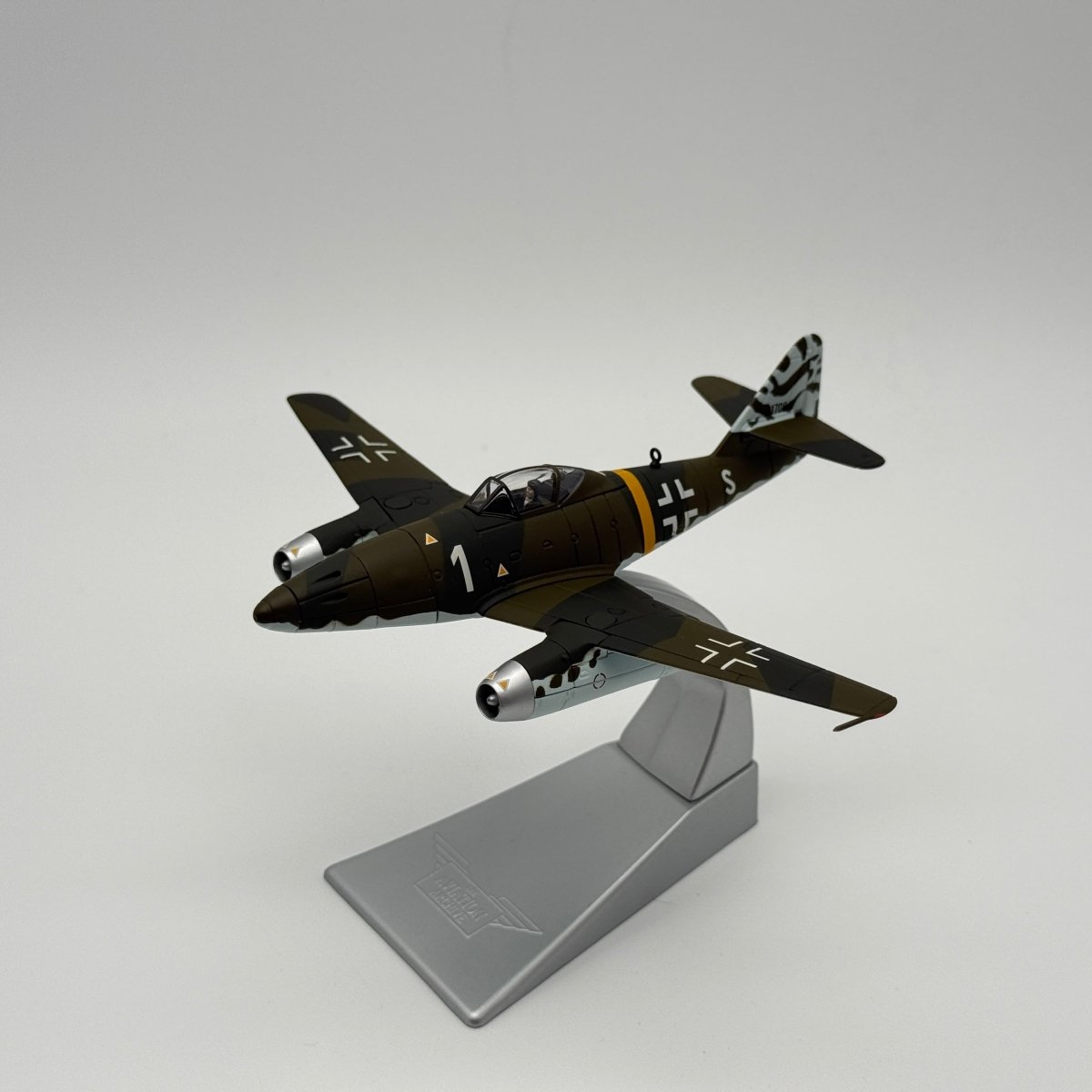 Corgi AA35707 1:72 Messerschmitt Me 262A Luftwaffe Kommando Nowotny White 1 - Corgi