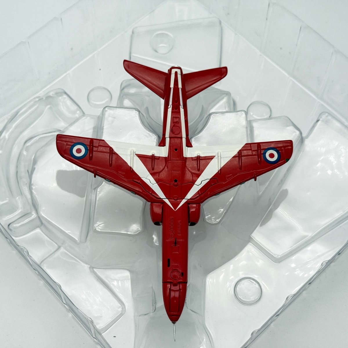 Corgi AA36011 1:72 BAE Hawk T.Mk 1 RAF Red Arrows 50th Season 2014 - Corgi