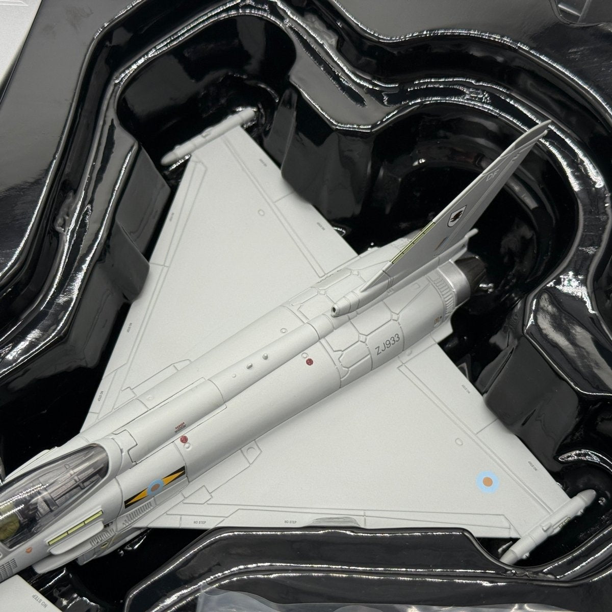 Corgi AA36406 1:72 Eurofighter Typhoon F.Mk 2 RAF No.11 Sqn Libya 2011 - Corgi