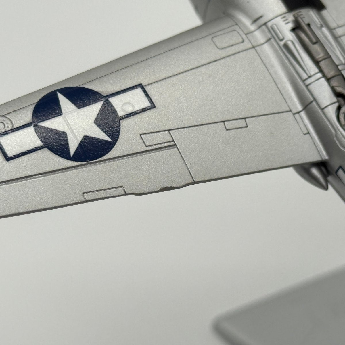 Corgi AA36613 1:72 Lockheed P-38J Lightning USAAF 367th FG Scrapiron IV 1944 - Corgi