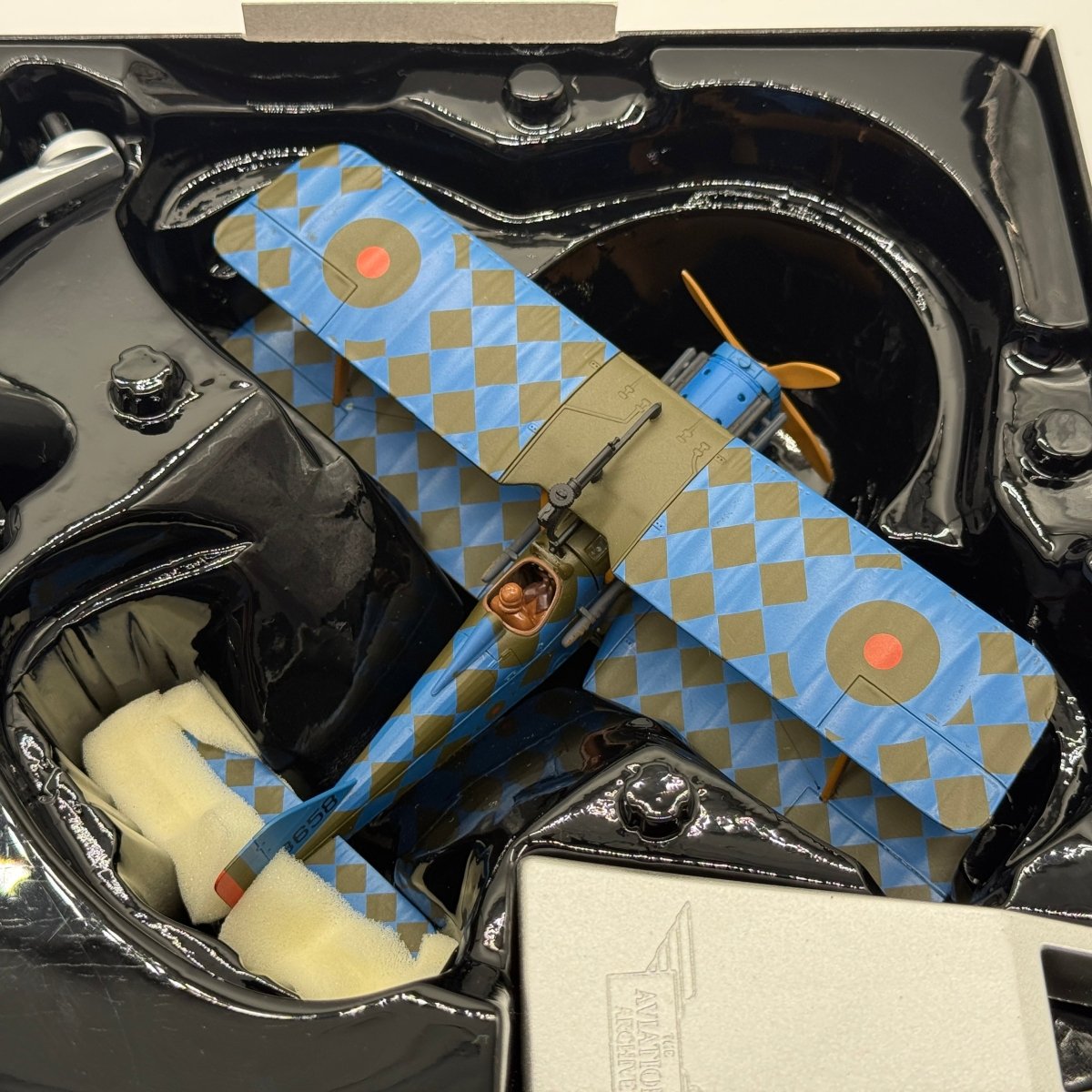 Corgi AA37701 1:48 Royal Aircraft Factory S.E.5a RFC No.61 Sqn B658 C.A. Lewis England 1918 - Corgi