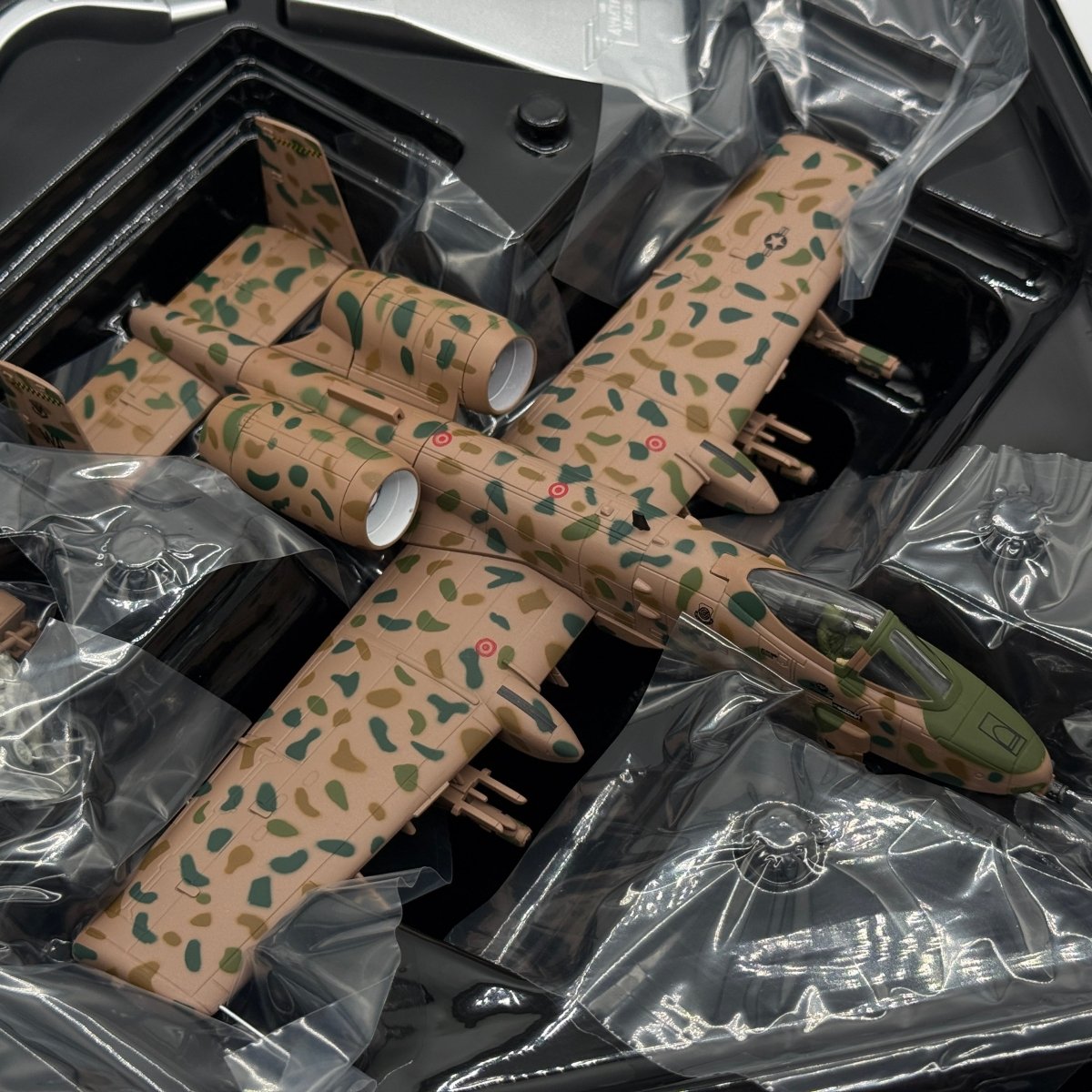 Corgi AA38005 1:72 Fairchild A-10A Thunderbolt II USAF 57th TTW Nellis AFB JAWS 1977 - Corgi
