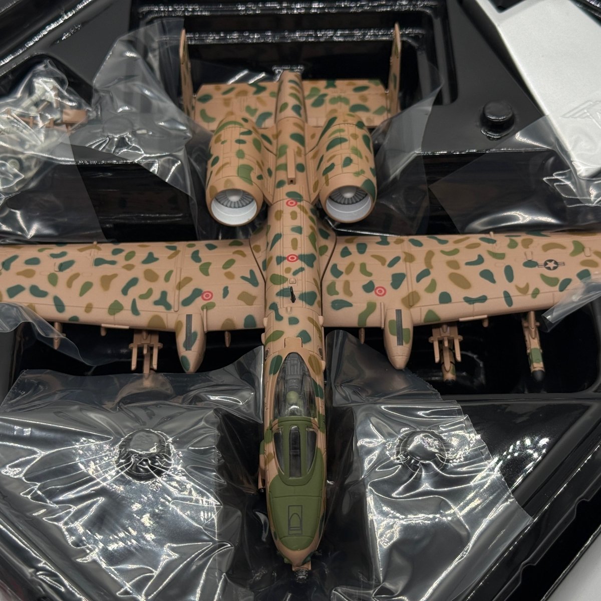 Corgi AA38005 1:72 Fairchild A-10A Thunderbolt II USAF 57th TTW Nellis AFB JAWS 1977 - Corgi