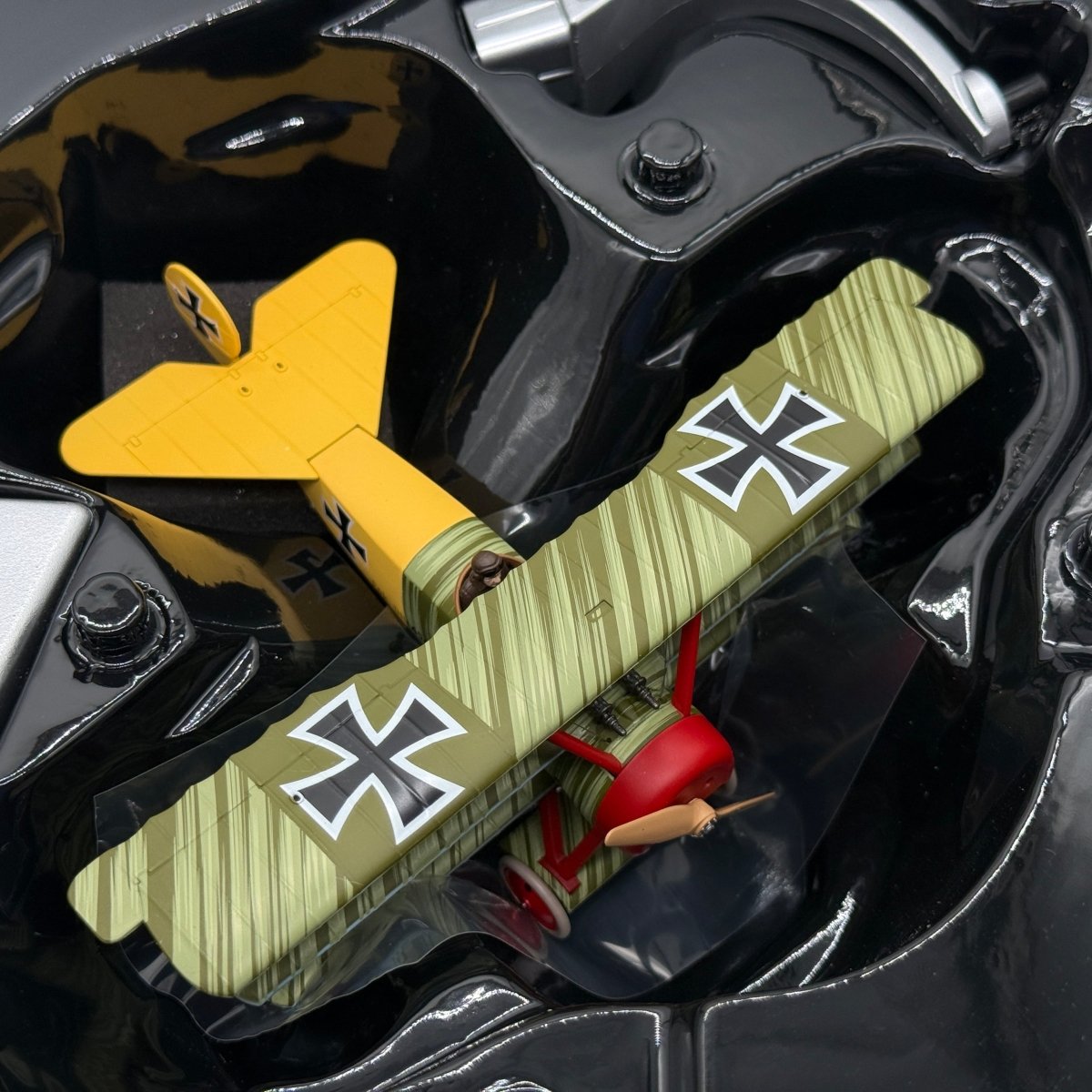 Corgi AA38302 1:48 Fokker Dr.I Triplane Luftstreitkräfte Jasta 11 Lothar von Richthofen 1918 - Corgi