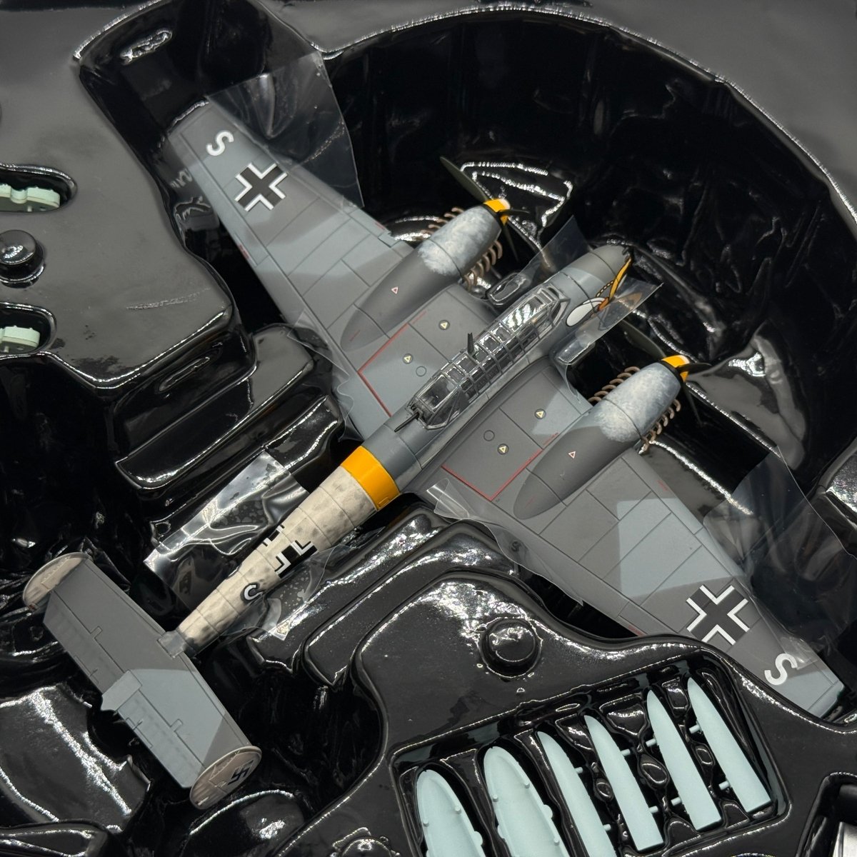Corgi AA38506 1:72 Messerschmitt Bf 110C Luftwaffe KG 210 Russian Front Winter 1941 - Corgi