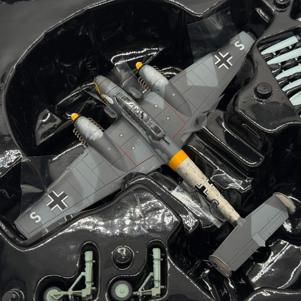 Corgi AA38506 1:72 Messerschmitt Bf 110C Luftwaffe KG 210 Russian Front Winter 1941 - Corgi