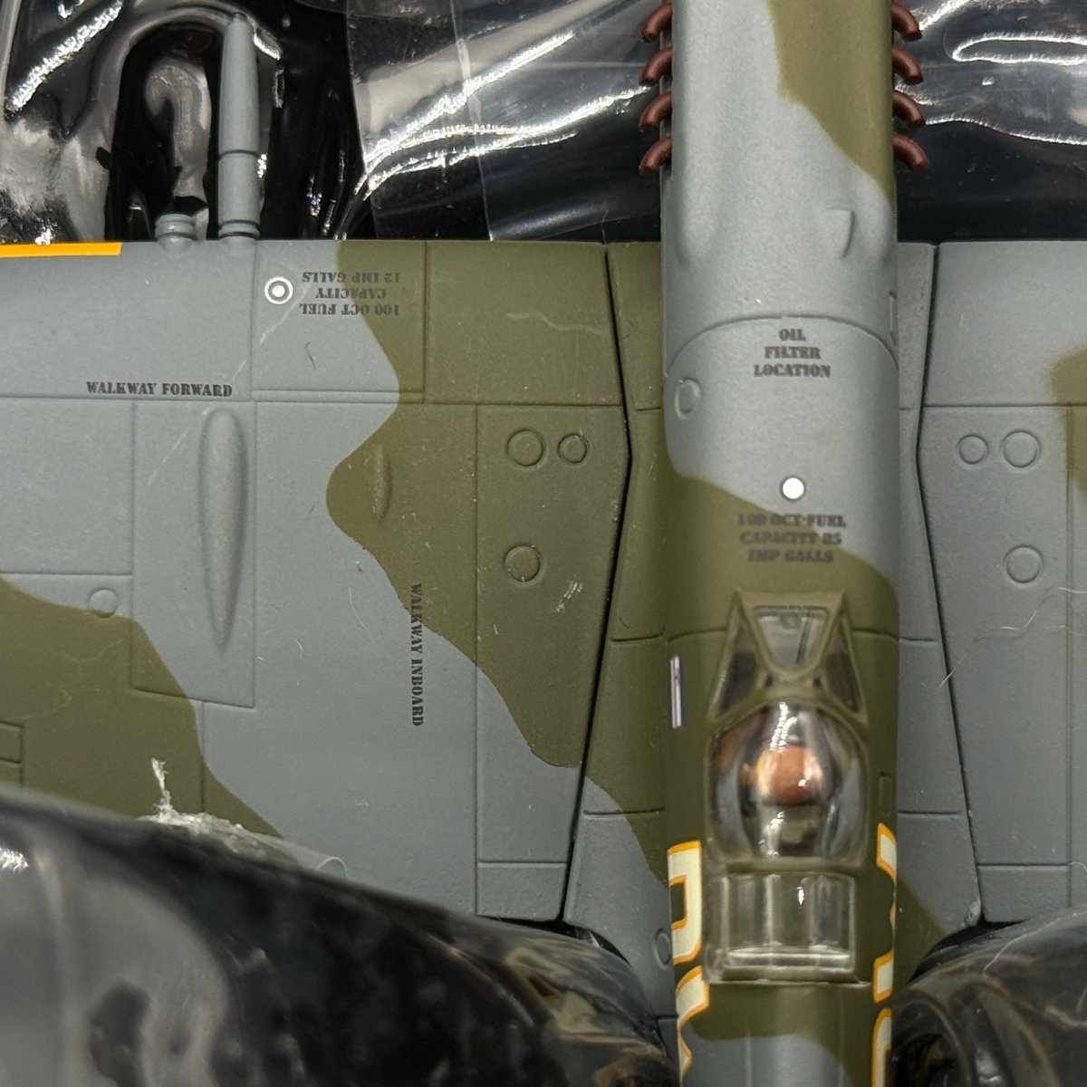 Corgi AA38703 1:72 Supermarine Spitfire Mk XIV RAF No.610 Sqn RB159 Richard Newbery V-1 1944 - Corgi