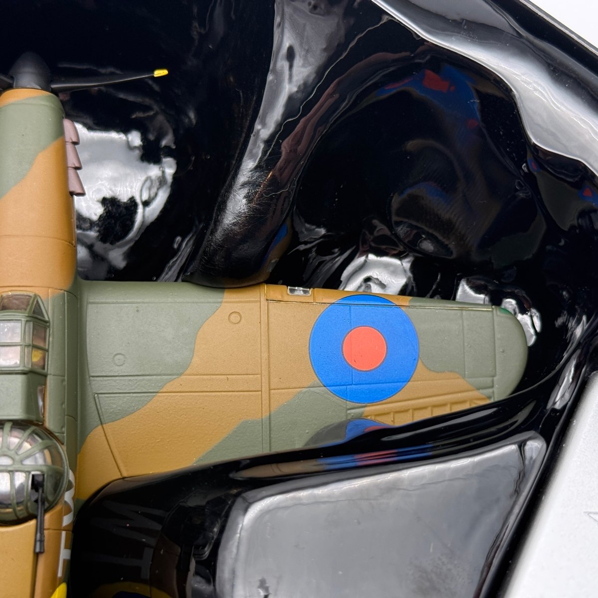 Corgi AA39301 1:72 Boulton Paul Defiant Mk I RAF No.141 Sqn Cock o the North - Corgi