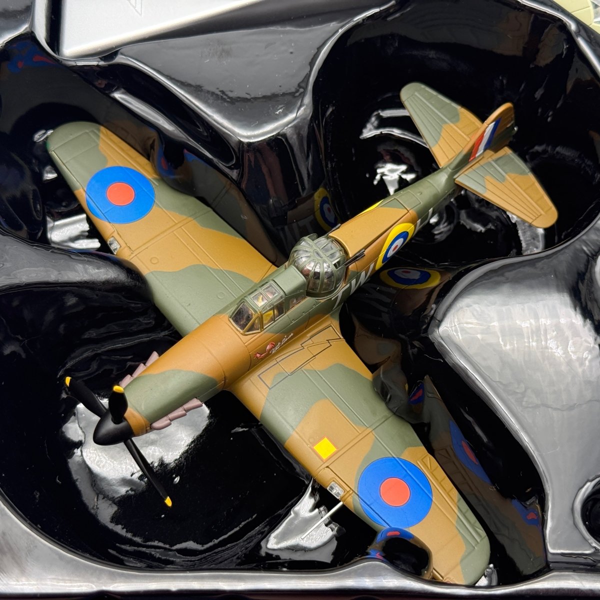 Corgi AA39301 1:72 Boulton Paul Defiant Mk I RAF No.141 Sqn Cock o the North - Corgi