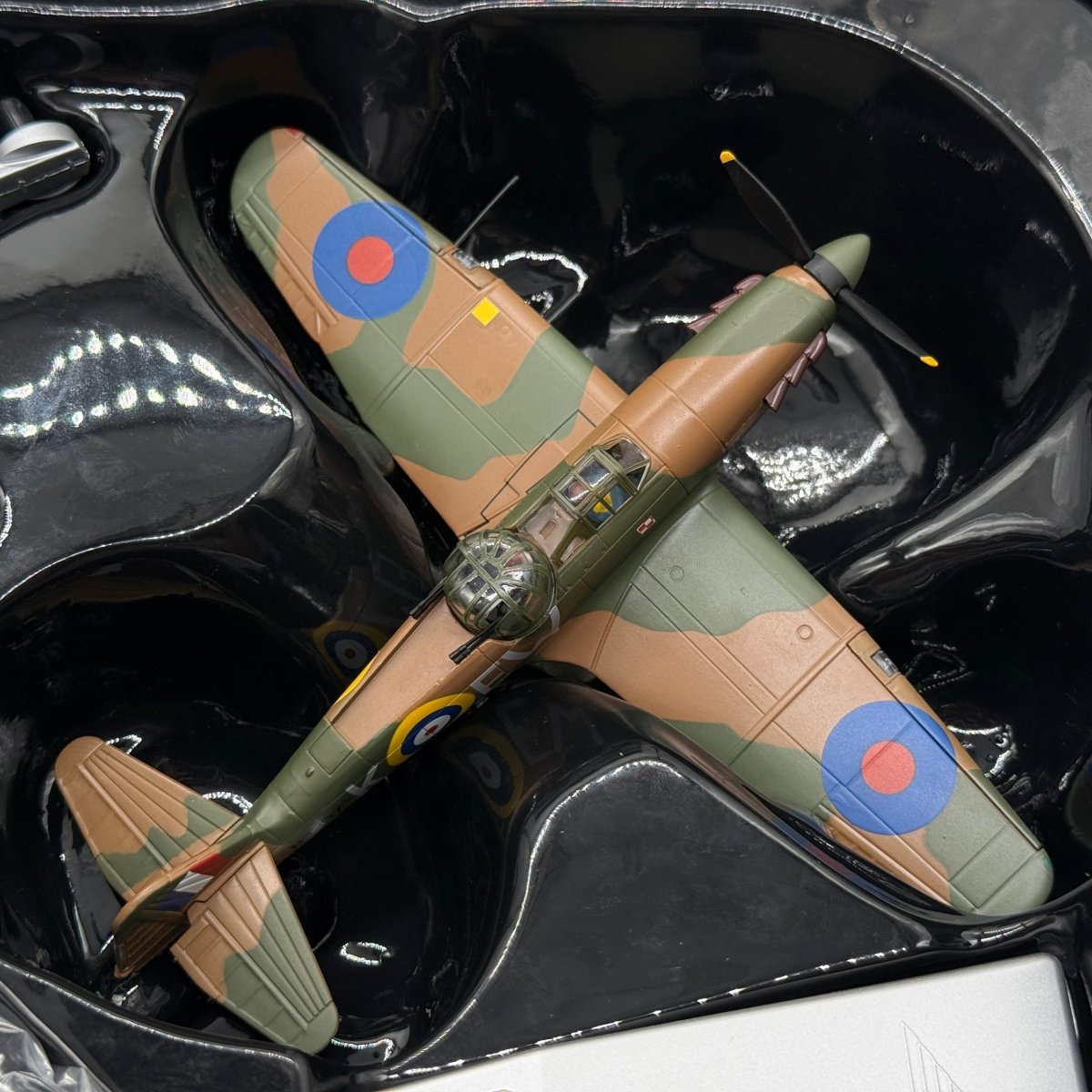 Corgi AA39303 1:72 Boulton Paul Defiant Mk I RAF No.307 Polish Sqn N3437 Kirton-in-Lindsey 1940 - Corgi
