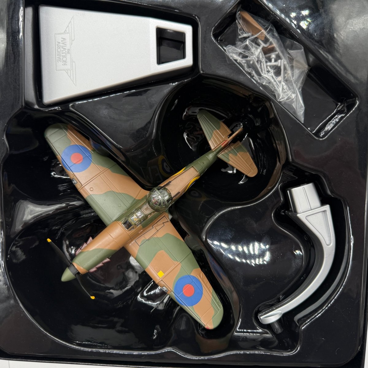 Corgi AA39303 1:72 Boulton Paul Defiant Mk I RAF No.307 Polish Sqn N3437 Kirton-in-Lindsey 1940 - Corgi