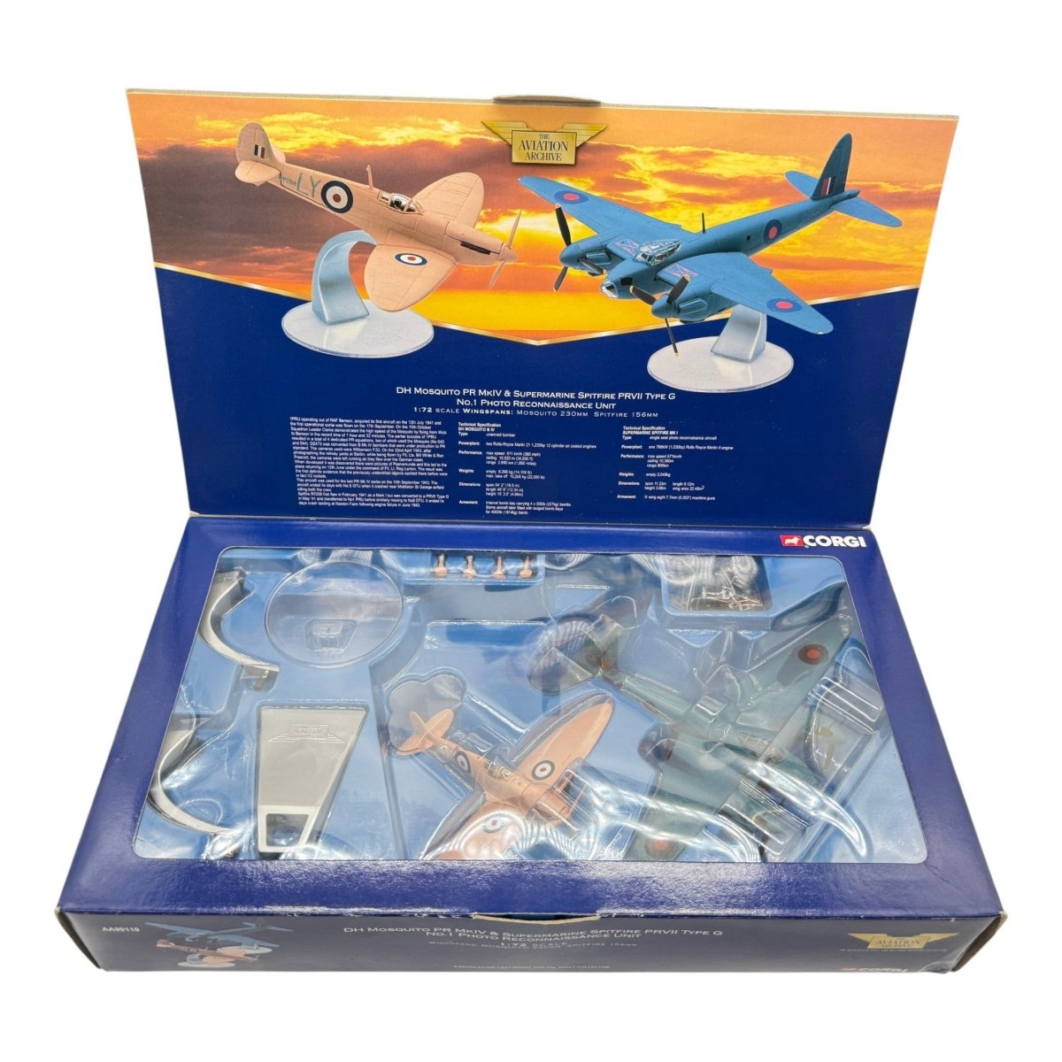 Corgi AA99110 1:72 RAF No.1 PRU Reconnaissance Set Mosquito PR.IV DZ473 and Spitfire PR.VII R7059 RAF Benson - Corgi