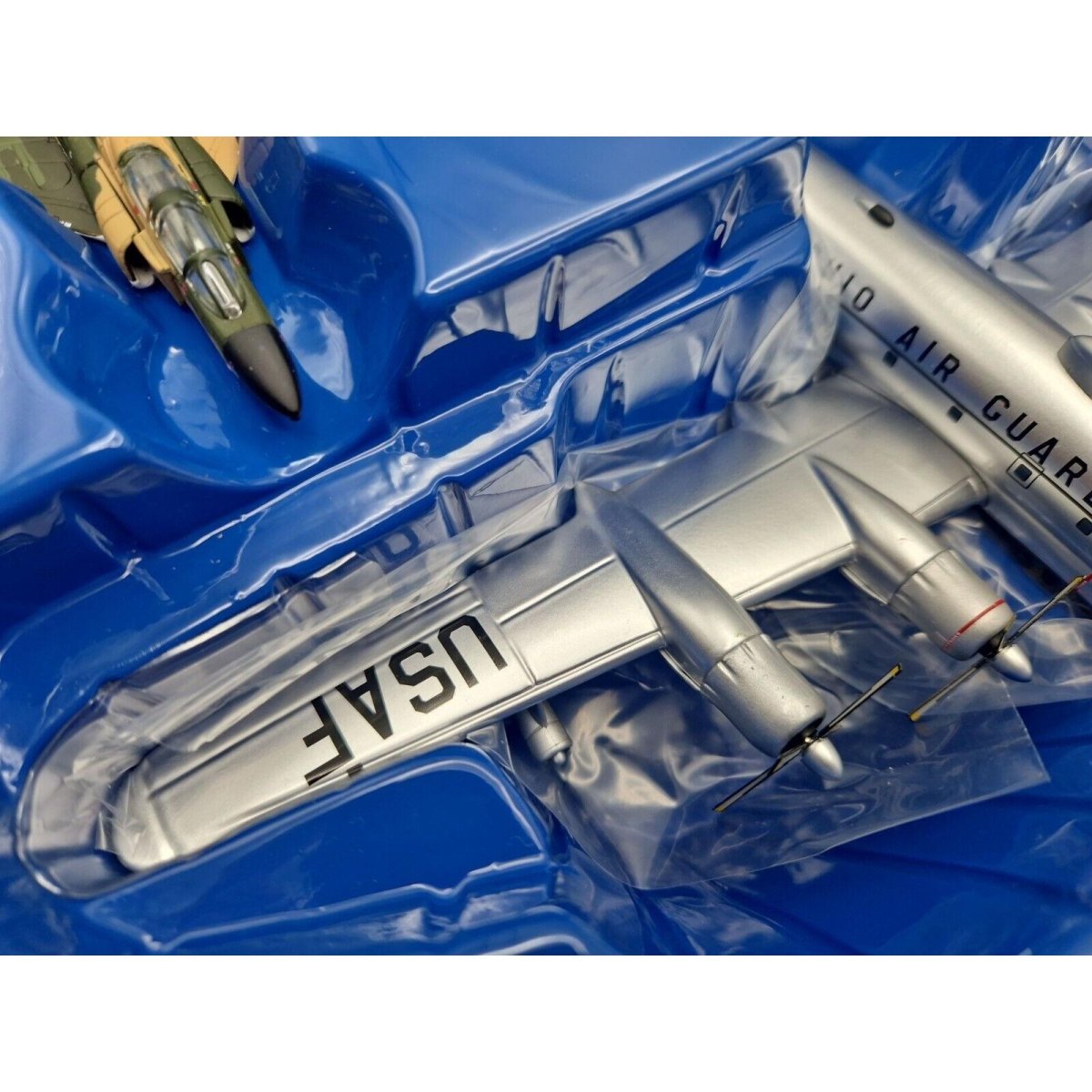 Corgi Aviation Archive 1:144 Boeing KV - 97L Stratofreighter, 121st Air Refuelling Wing Ohio 1974 AA99190 - Corgi