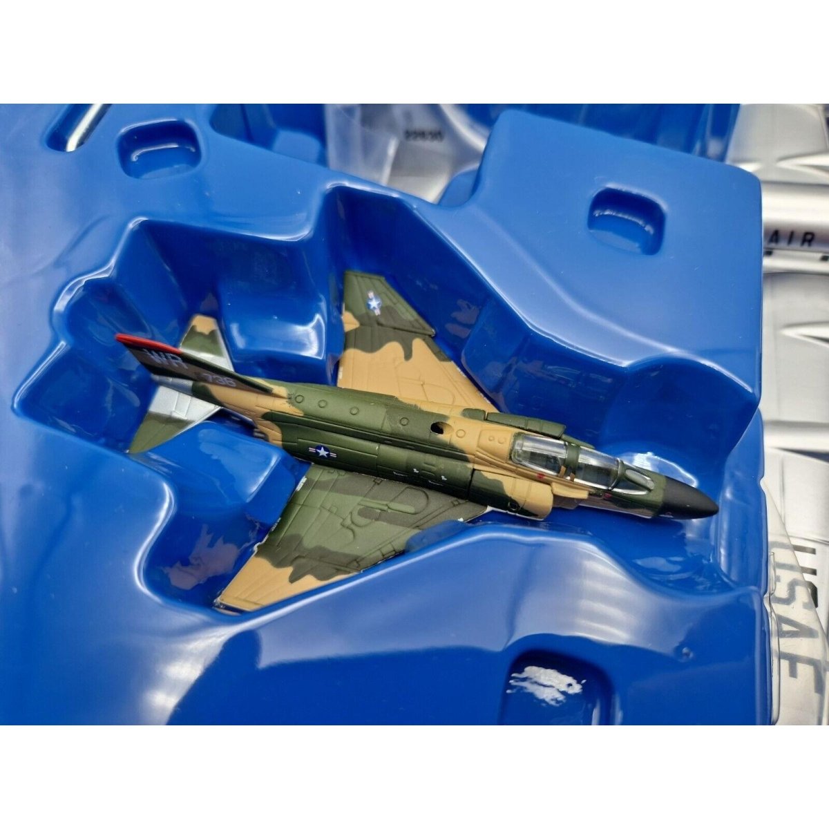 Corgi Aviation Archive 1:144 Boeing KV - 97L Stratofreighter, 121st Air Refuelling Wing Ohio 1974 AA99190 - Corgi