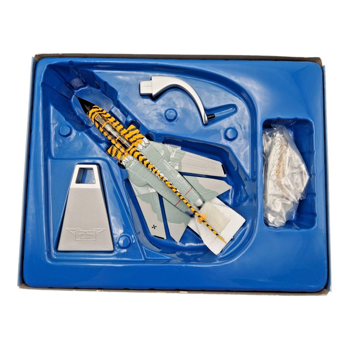 Corgi Aviation Archive 1:72 Tornado Ids Jbg - 32, German Air Force Tiger Meet 2001 AA33605 - Corgi