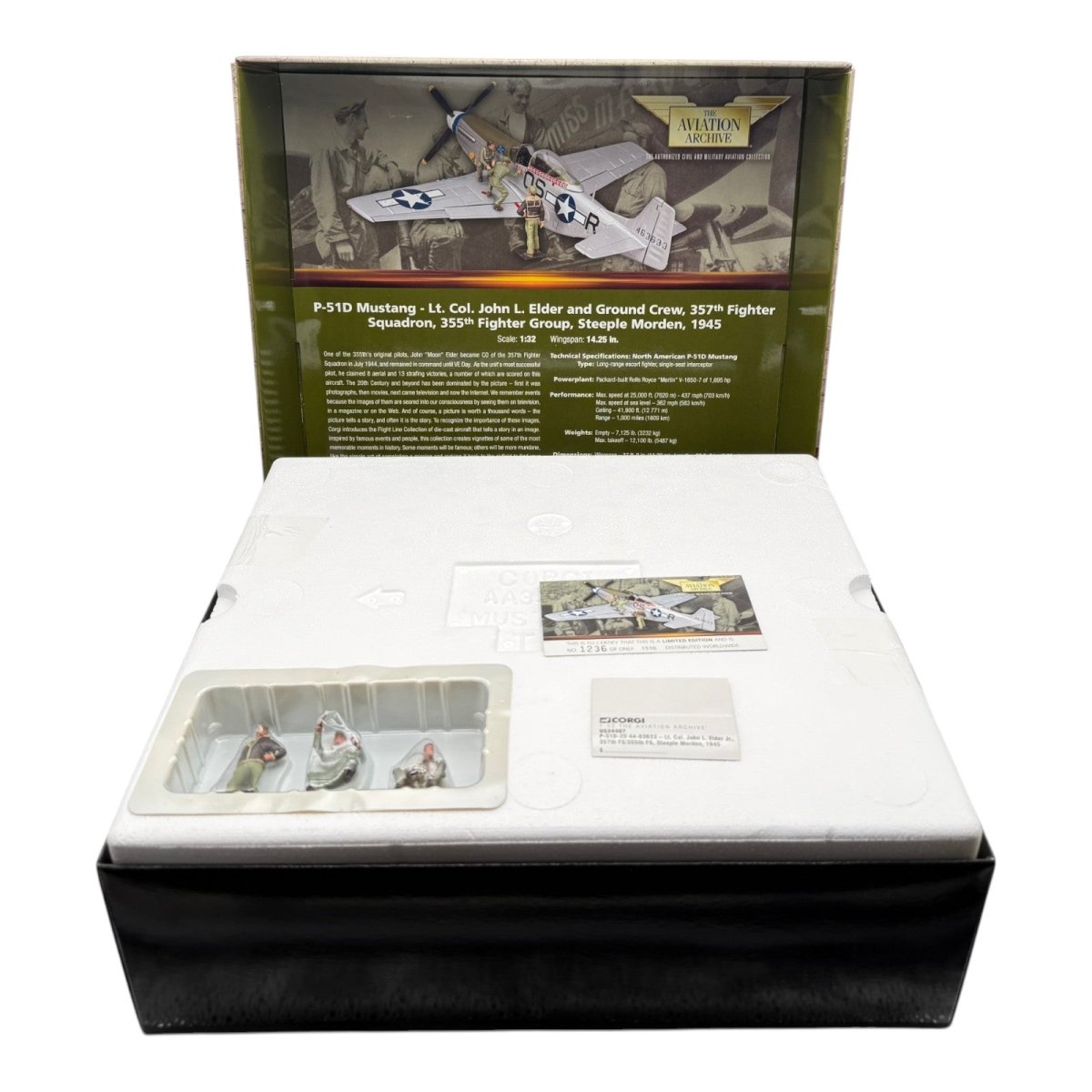 Corgi Aviation 1:32 US34407 P - 51D Mustang, Lt. John L. Elder & Ground Crew - Corgi