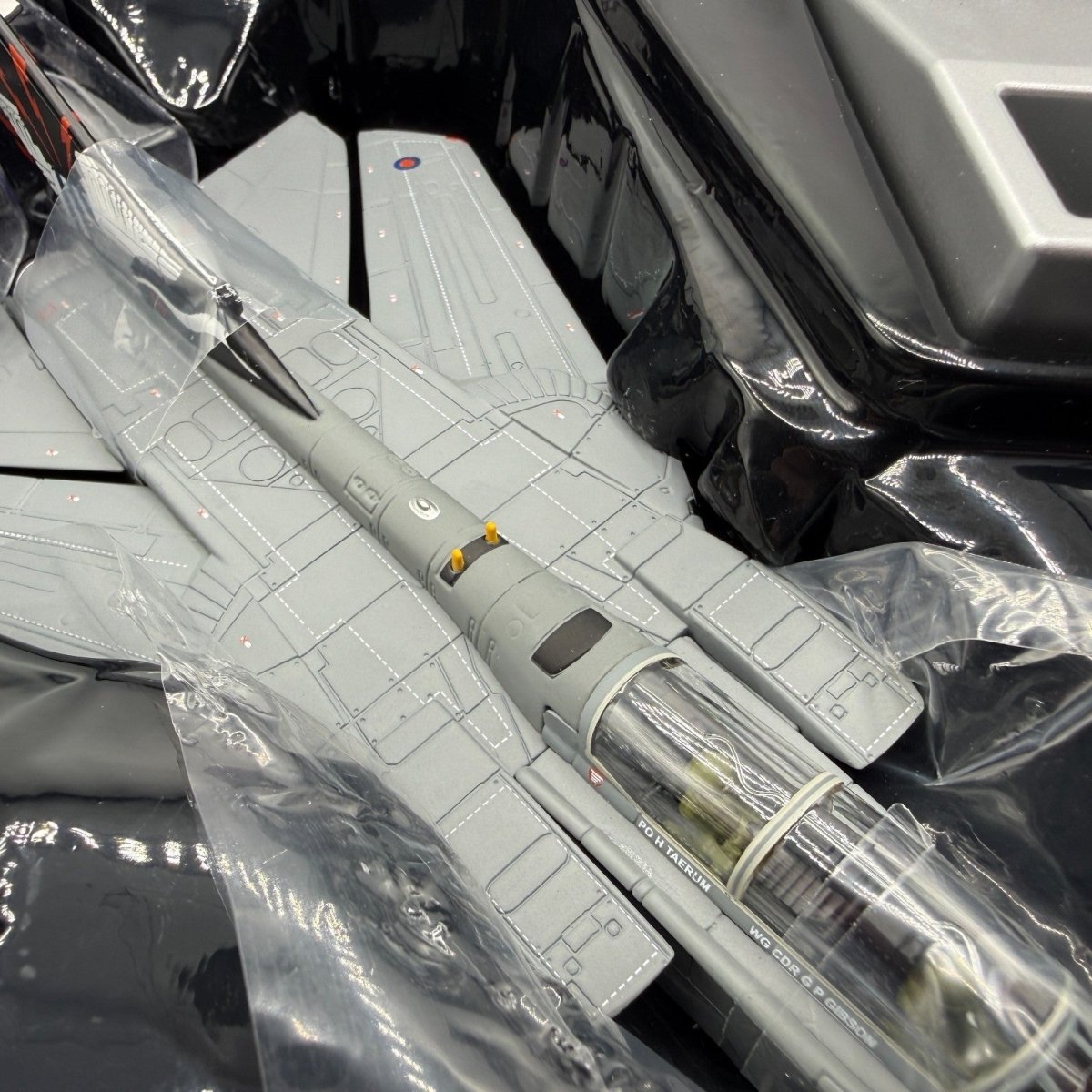 Corgi Aviation 1:72 AA33614 Tornado GR4, 617 Sqn 'Dambusters 70th Anniversary' - Corgi