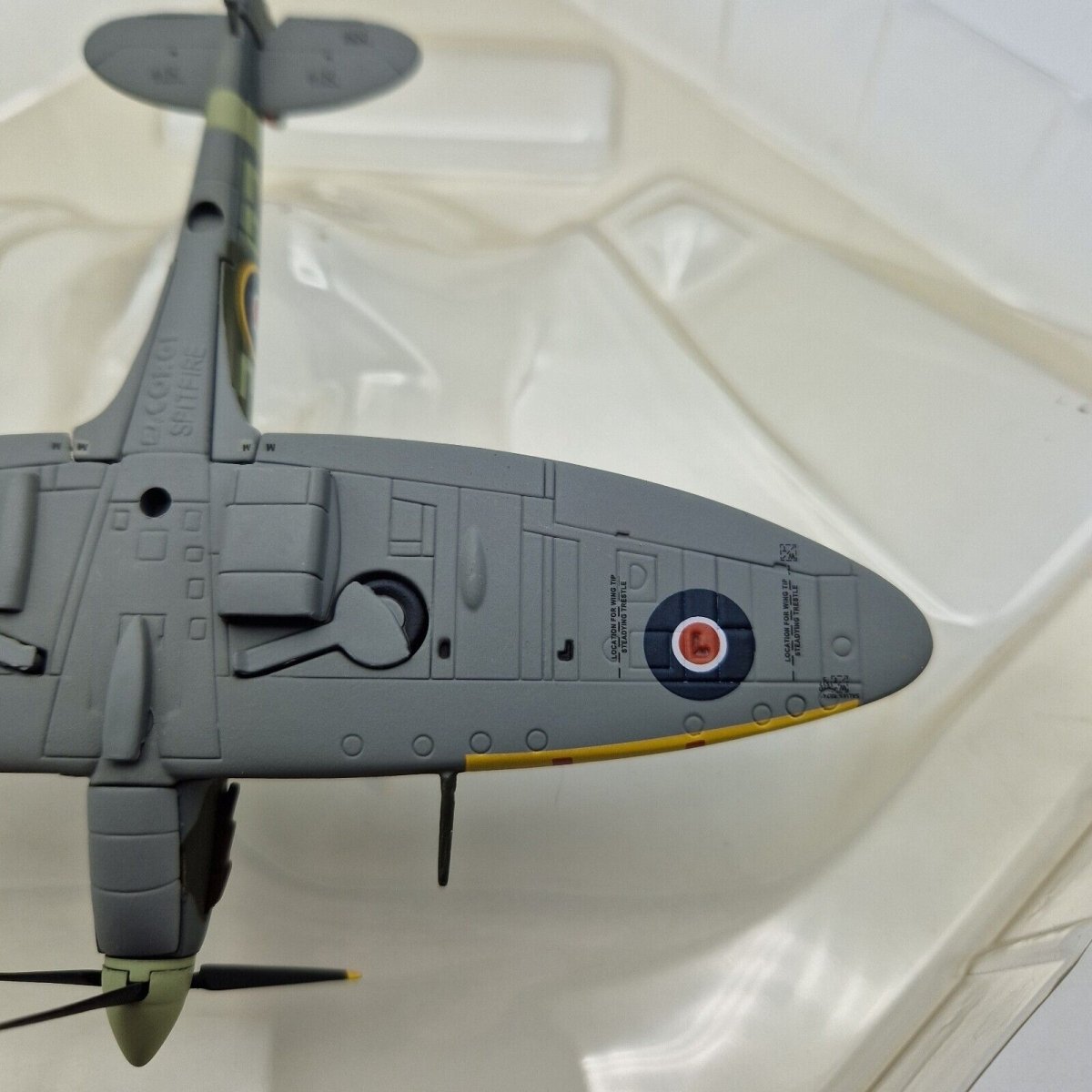 Corgi Aviation Archive 1:72 Supermarine Spitfire Mk.Vb Diecast Model AA31934A - Corgi