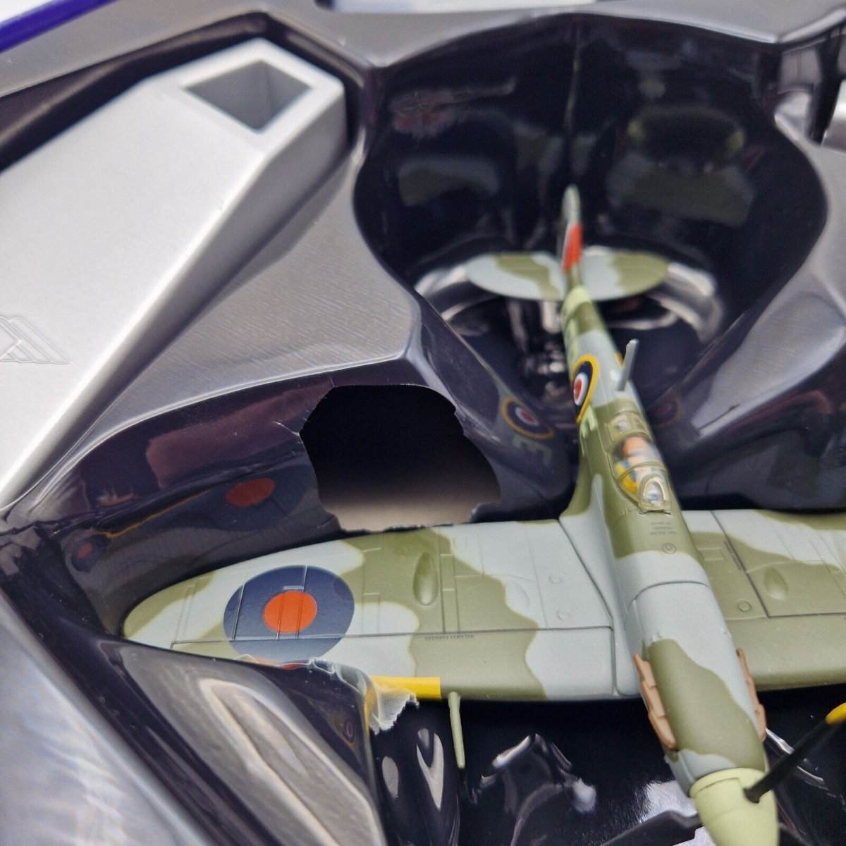 Corgi Aviation Archive 1:72 Supermarine Spitfire Mk.Vb Diecast Model AA31934A - Corgi