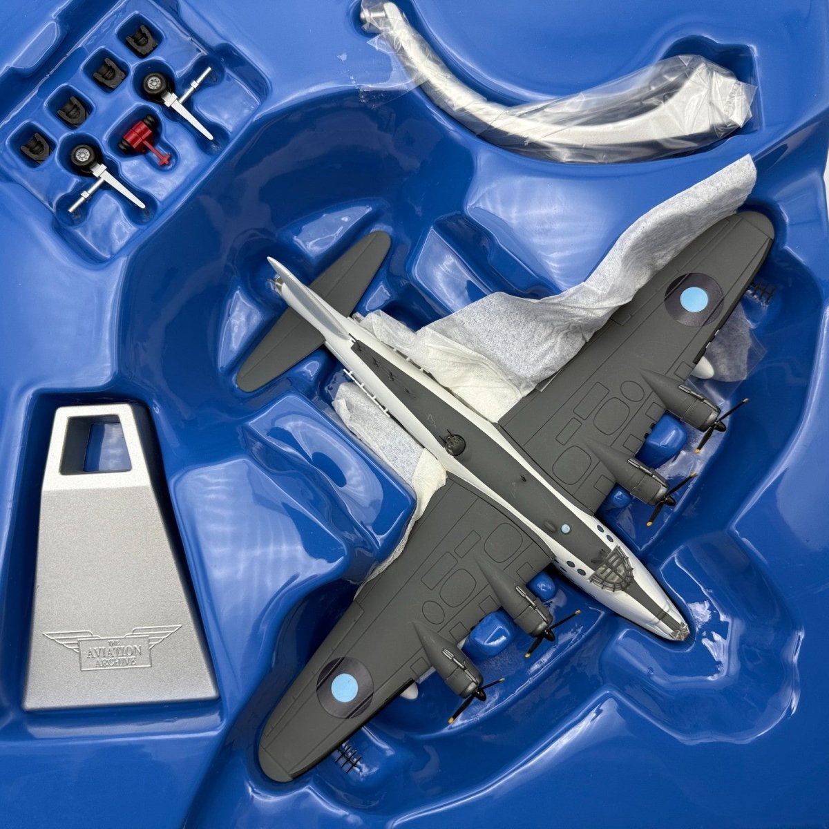 Corgi Aviation 48805 1:144 Short Sunderland MK3 Southern Pacific ML868, 230 Sqn - Corgi