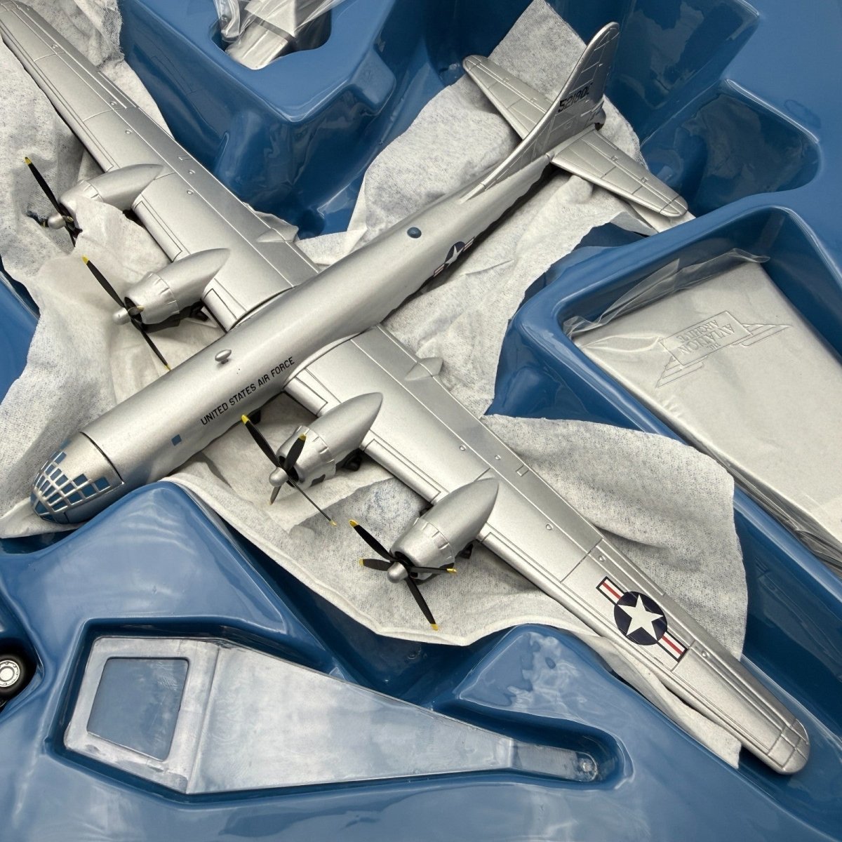 Corgi Aviation 48903 1:144 Boeing B29 Super Fortress With Bell X - 1 Diecast Model - Corgi