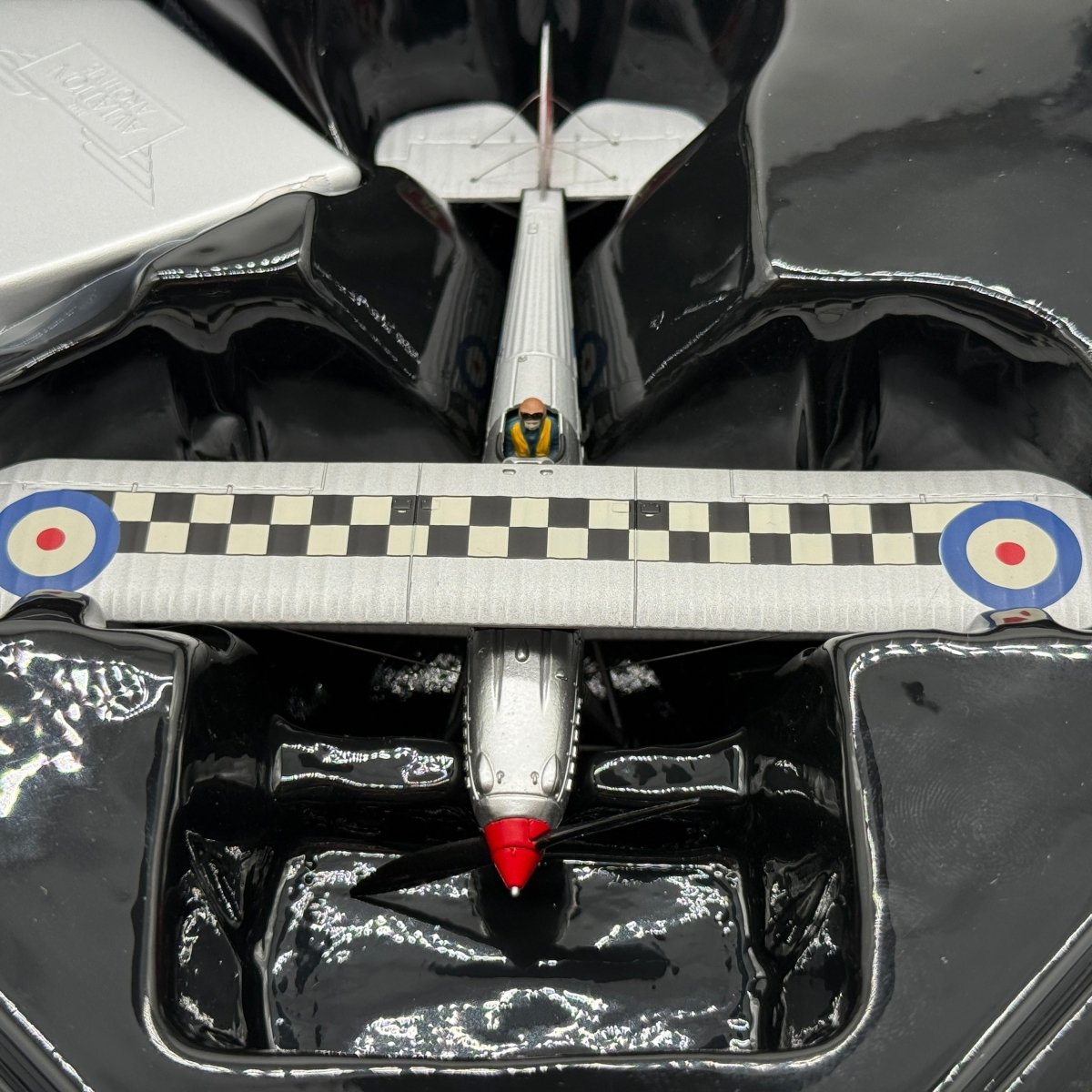 Corgi Aviation AA27301 1:72 Hawker Fury Mk I Historic Aircraft K5674 - Corgi