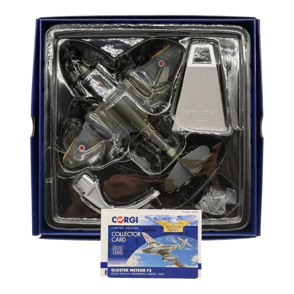 Corgi Aviation AA27401 1:72 Gloster Meteor F.Mk 3 No.616 Sqn EE246 1945 - Corgi