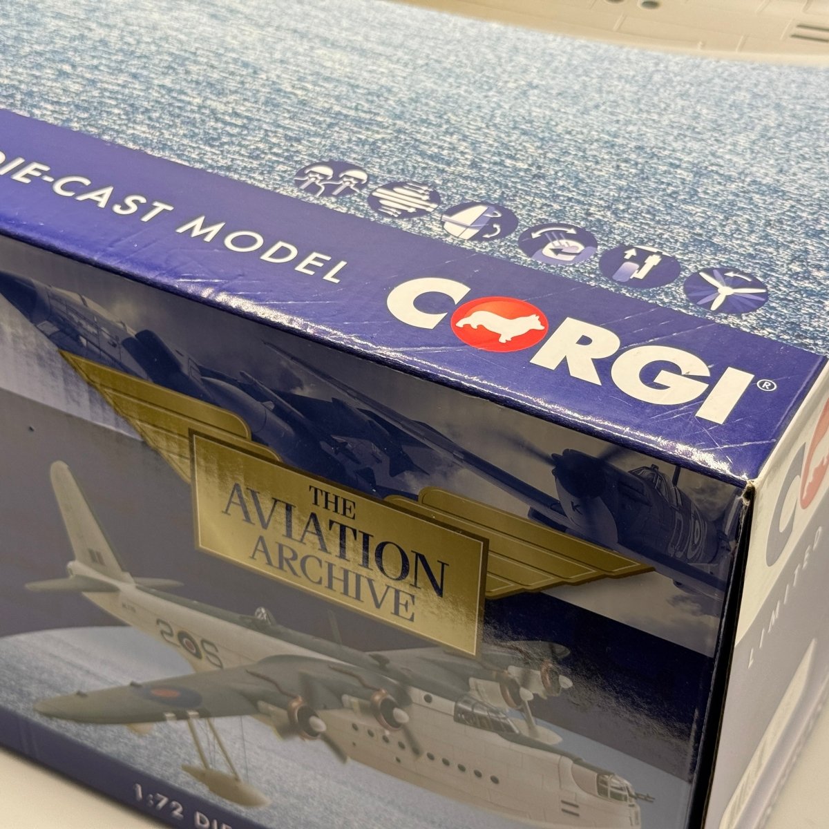 Corgi Aviation AA27502 1:72 Short Sunderland Mk III RCAF No.422 Sqn - Corgi