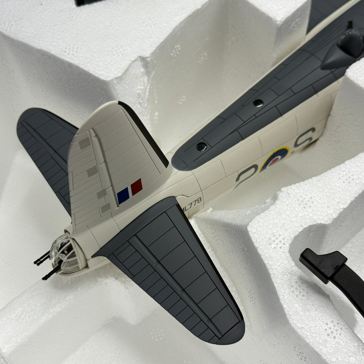 Corgi Aviation AA27502 1:72 Short Sunderland Mk III RCAF No.422 Sqn - Corgi