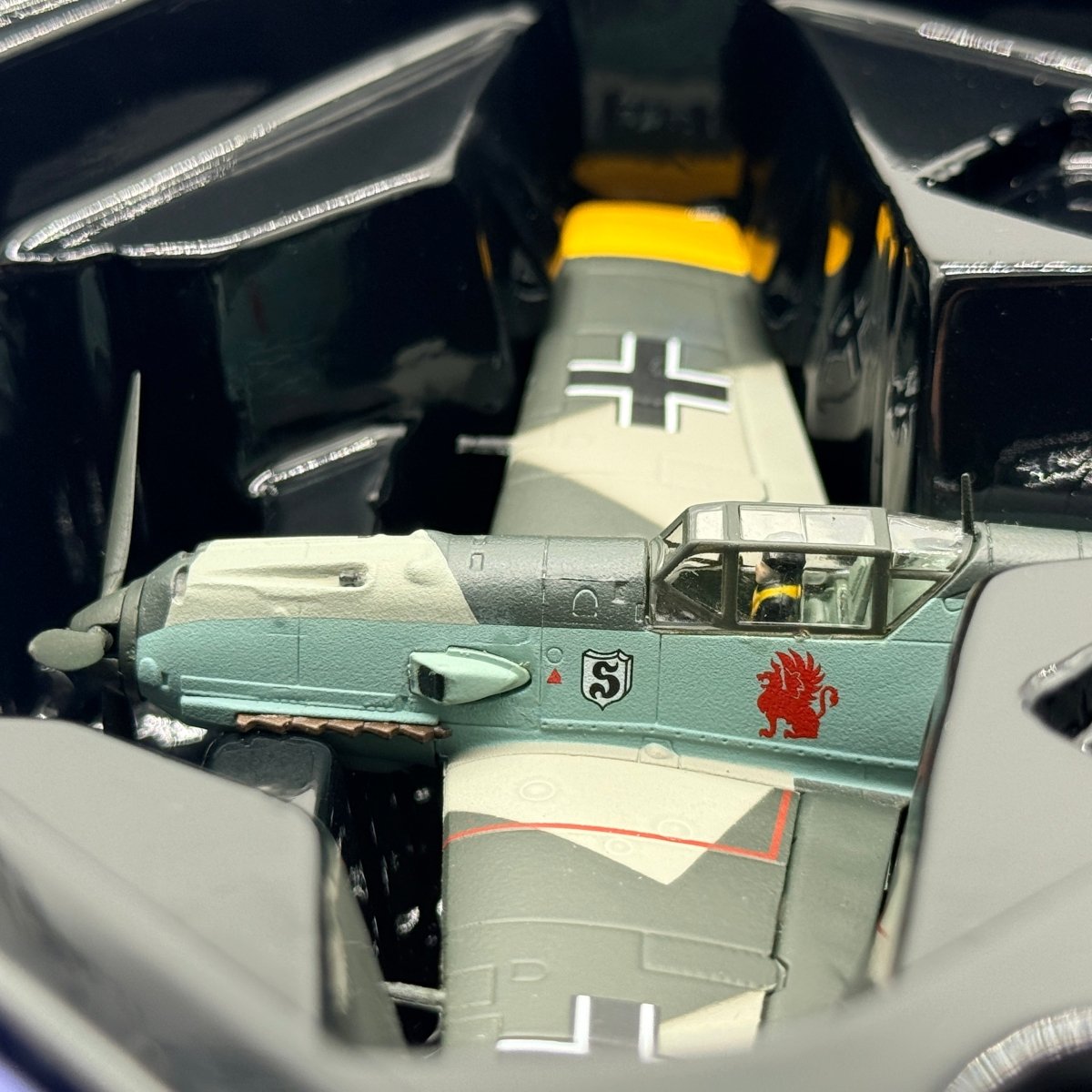 Corgi Aviation AA28004 1:72 Messerschmitt Bf 109E Yellow 1 JG 26 BoB 1940 - Corgi