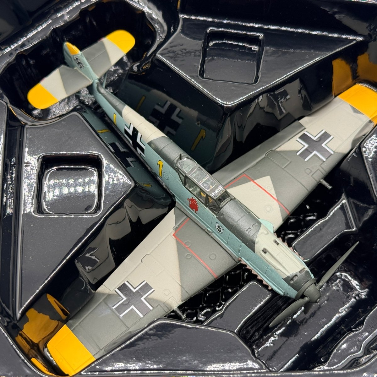 Corgi Aviation AA28004 1:72 Messerschmitt Bf 109E Yellow 1 JG 26 BoB 1940 - Corgi