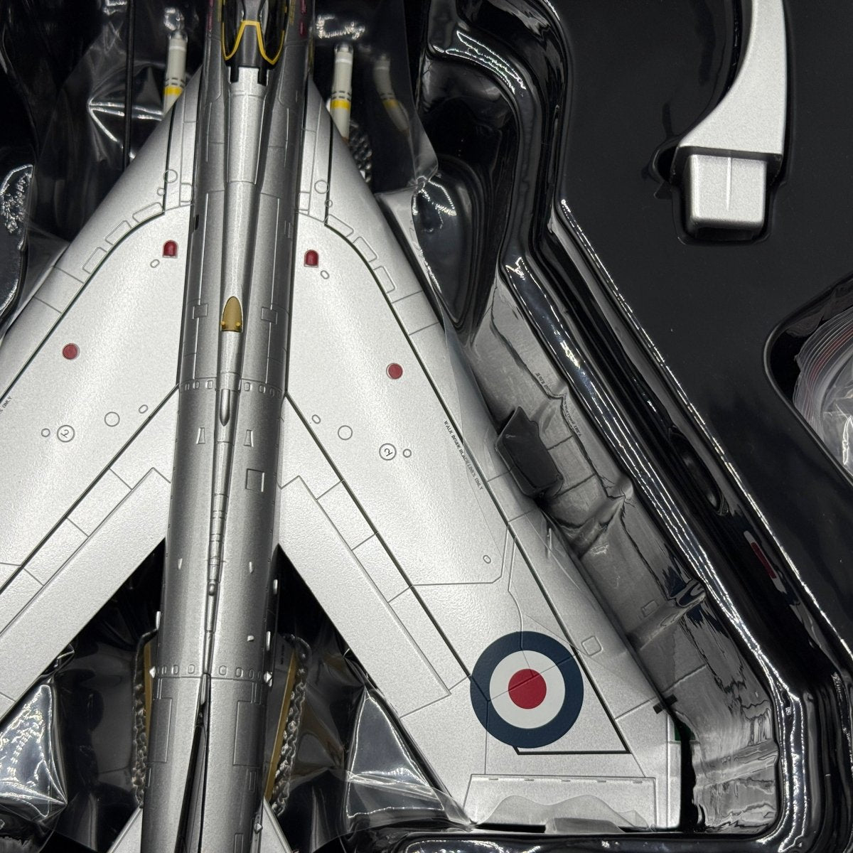 Corgi Aviation AA28402 1:48 English Electric Lightning F.Mk 6 RAF No.74 Sqn - Corgi