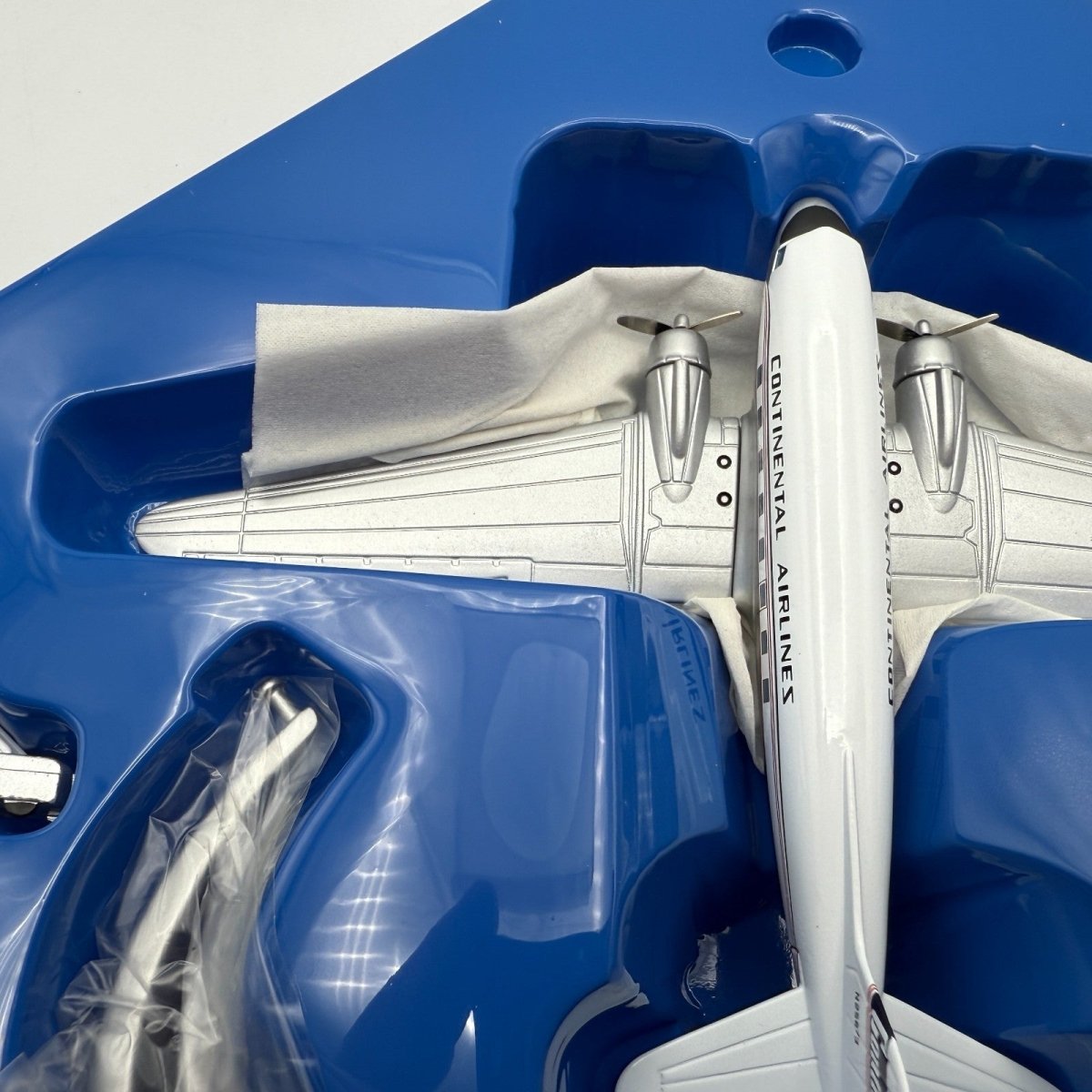 Corgi Aviation AA30001 1:144 Douglas DC - 3 Continental Airlines Diecast Model - Corgi