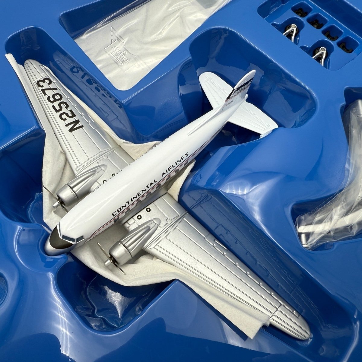 Corgi Aviation AA30001 1:144 Douglas DC - 3 Continental Airlines Diecast Model - Corgi