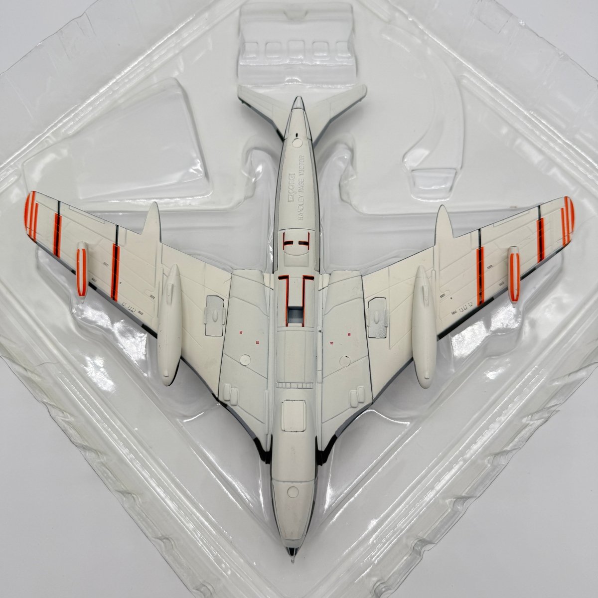 Corgi Aviation AA31601 1:144 Handley Page Victor K.2 Falklands - Corgi