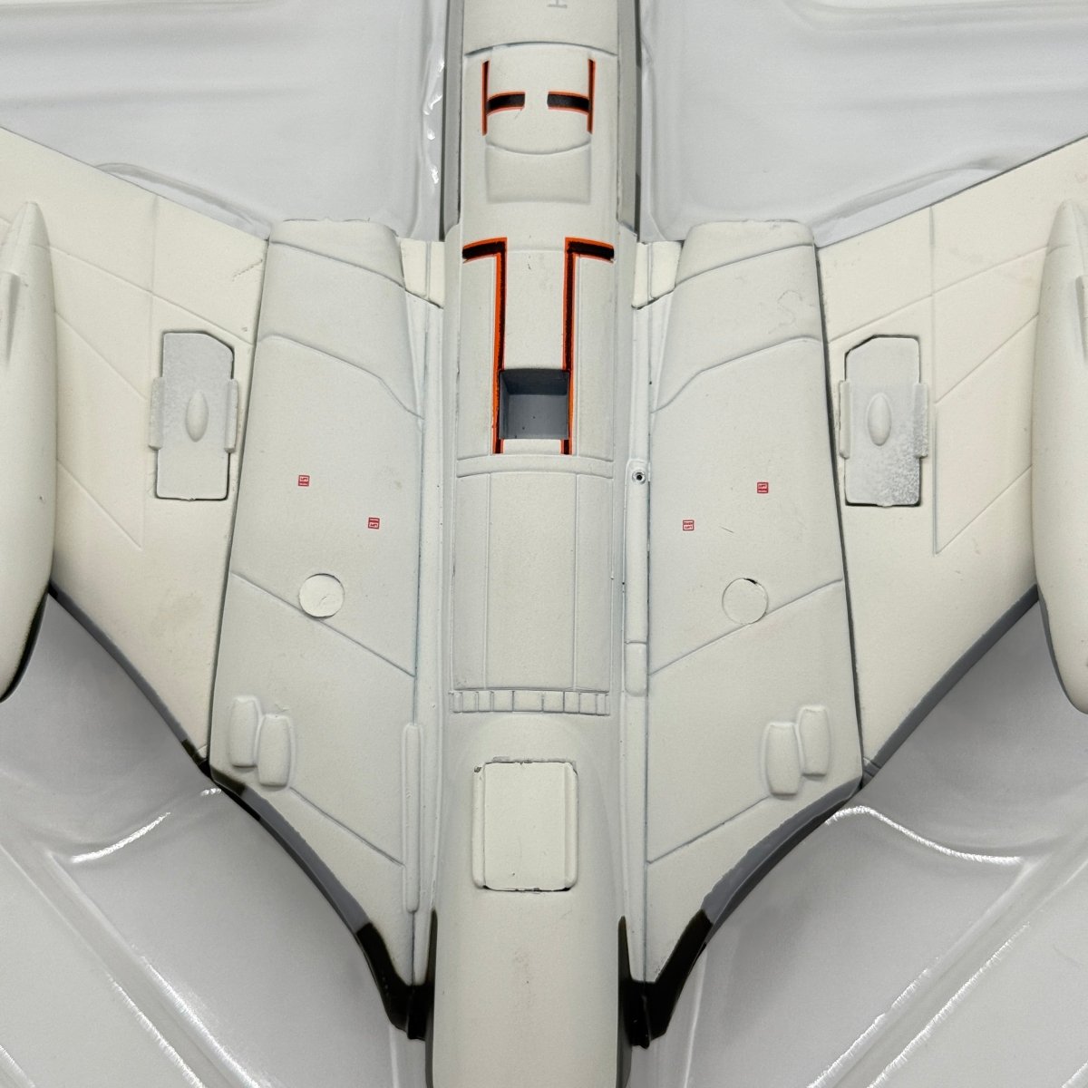 Corgi Aviation AA31601 1:144 Handley Page Victor K.2 Falklands - Corgi